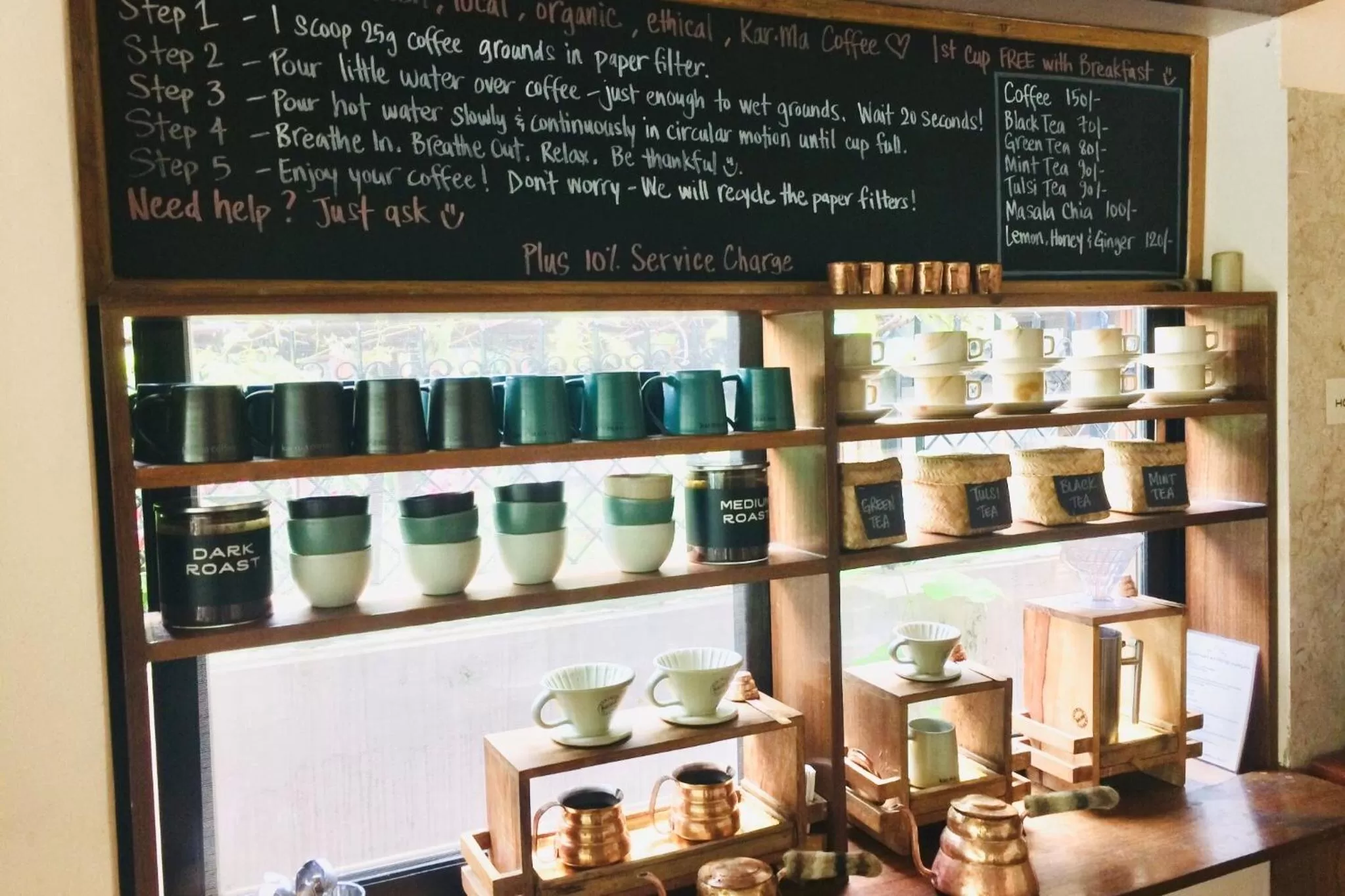 Coffee/tea facilities in Hotel Karuna