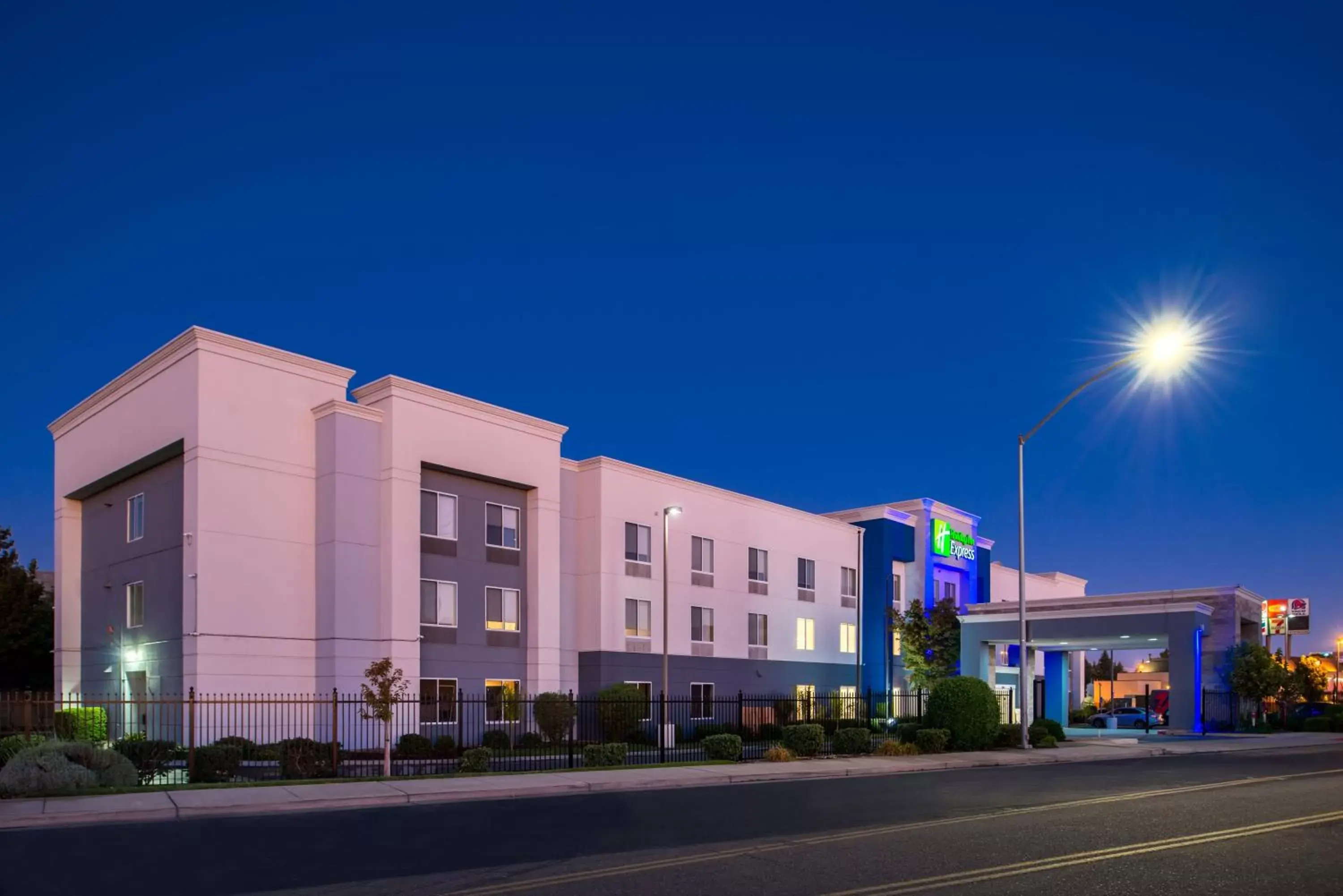 Holiday Inn Express Stockton Southeast by IHG Holiday Inn Express Stockton Southeast by IHG