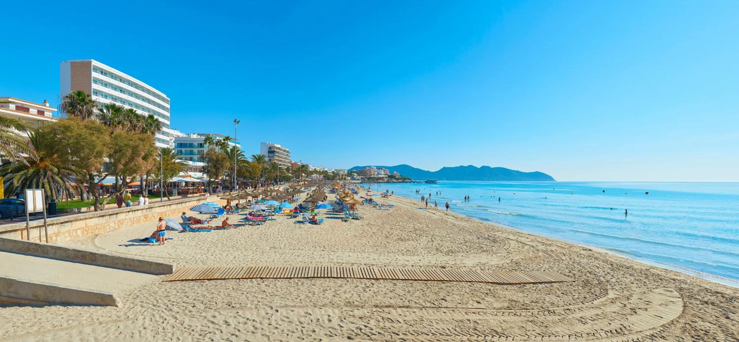 Facade/entrance in Hipotels Don Juan