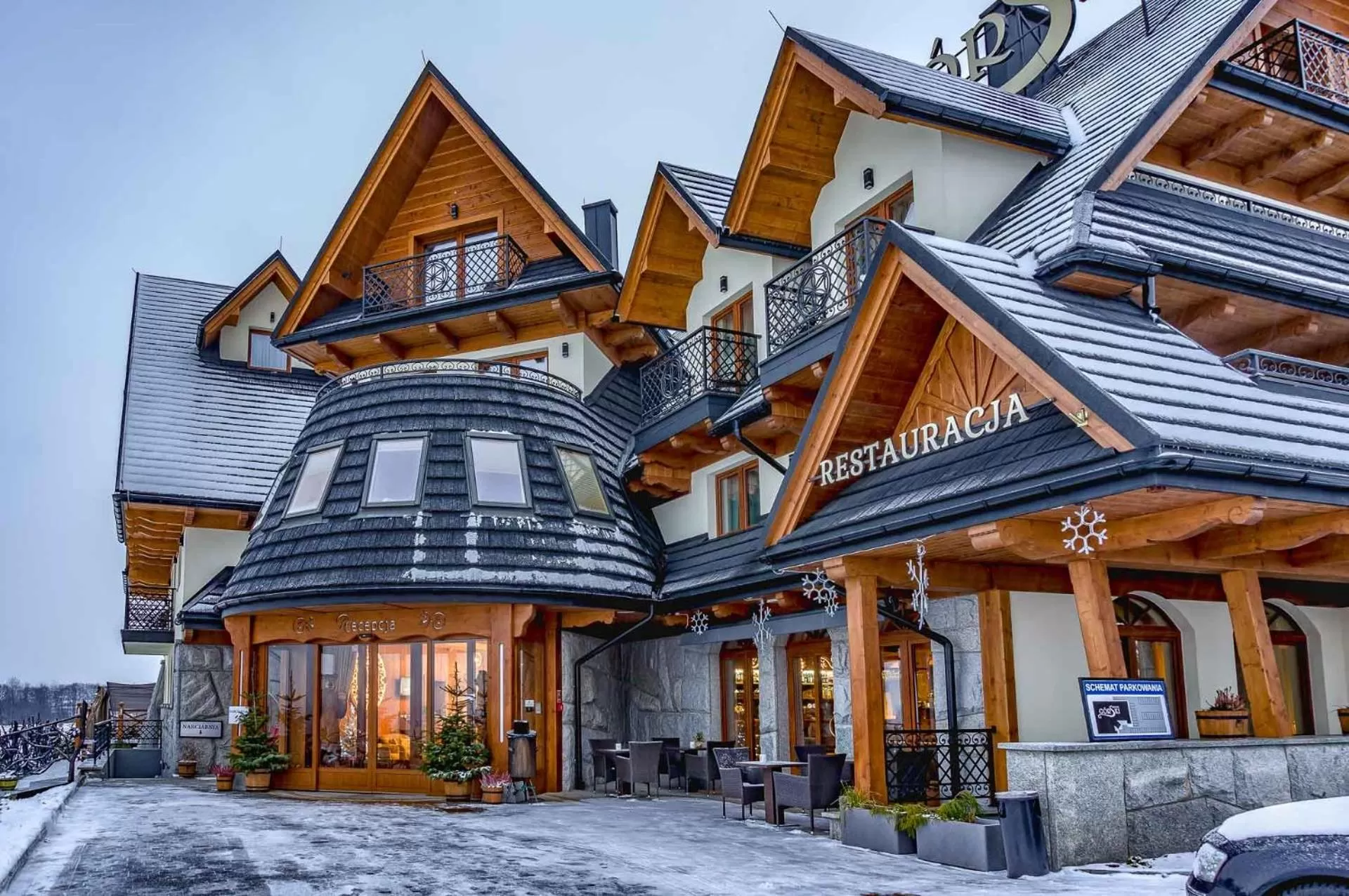 Property building in Hotel Górski