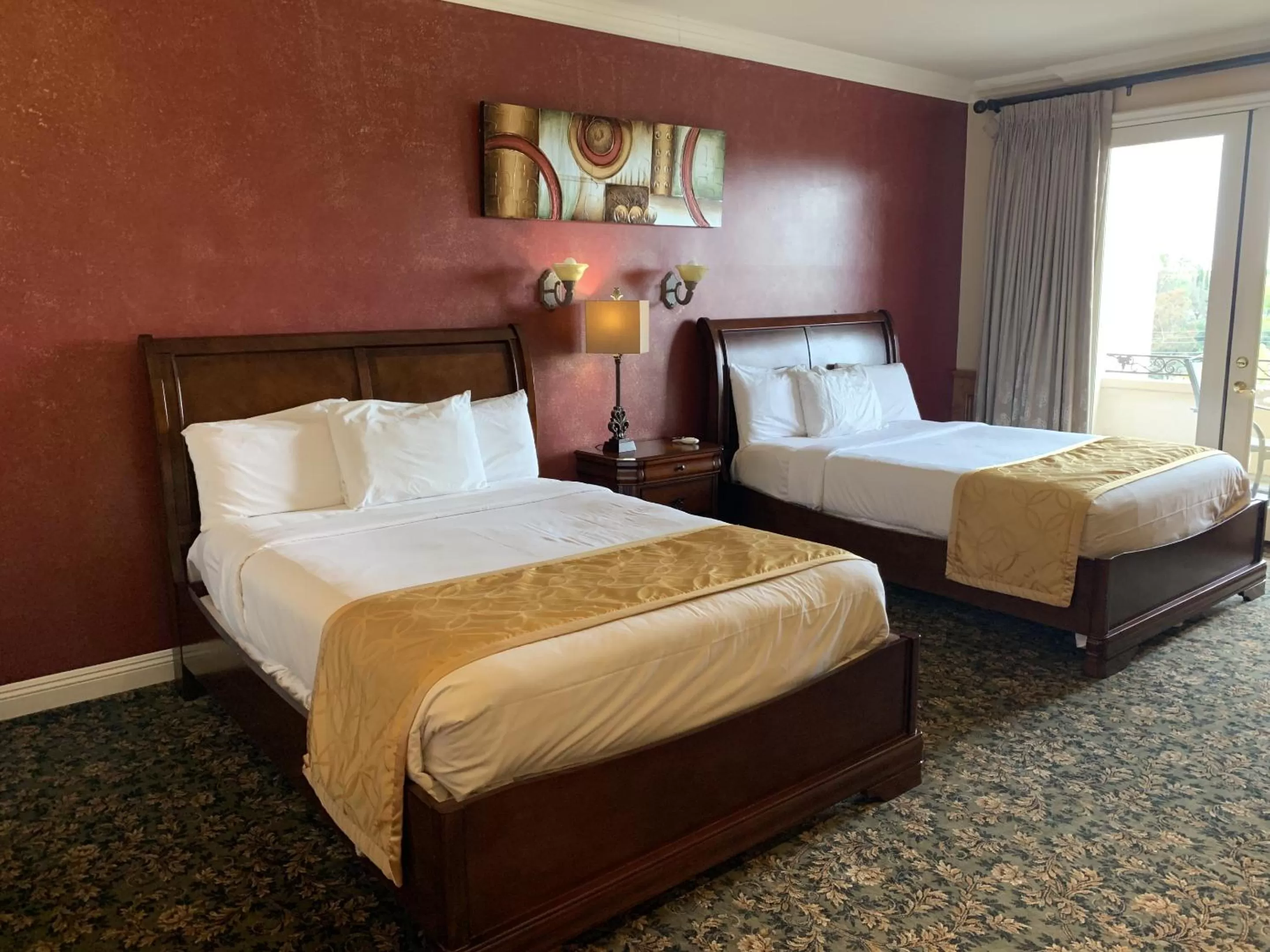 Standard Queen Room in Churon Inn Winery