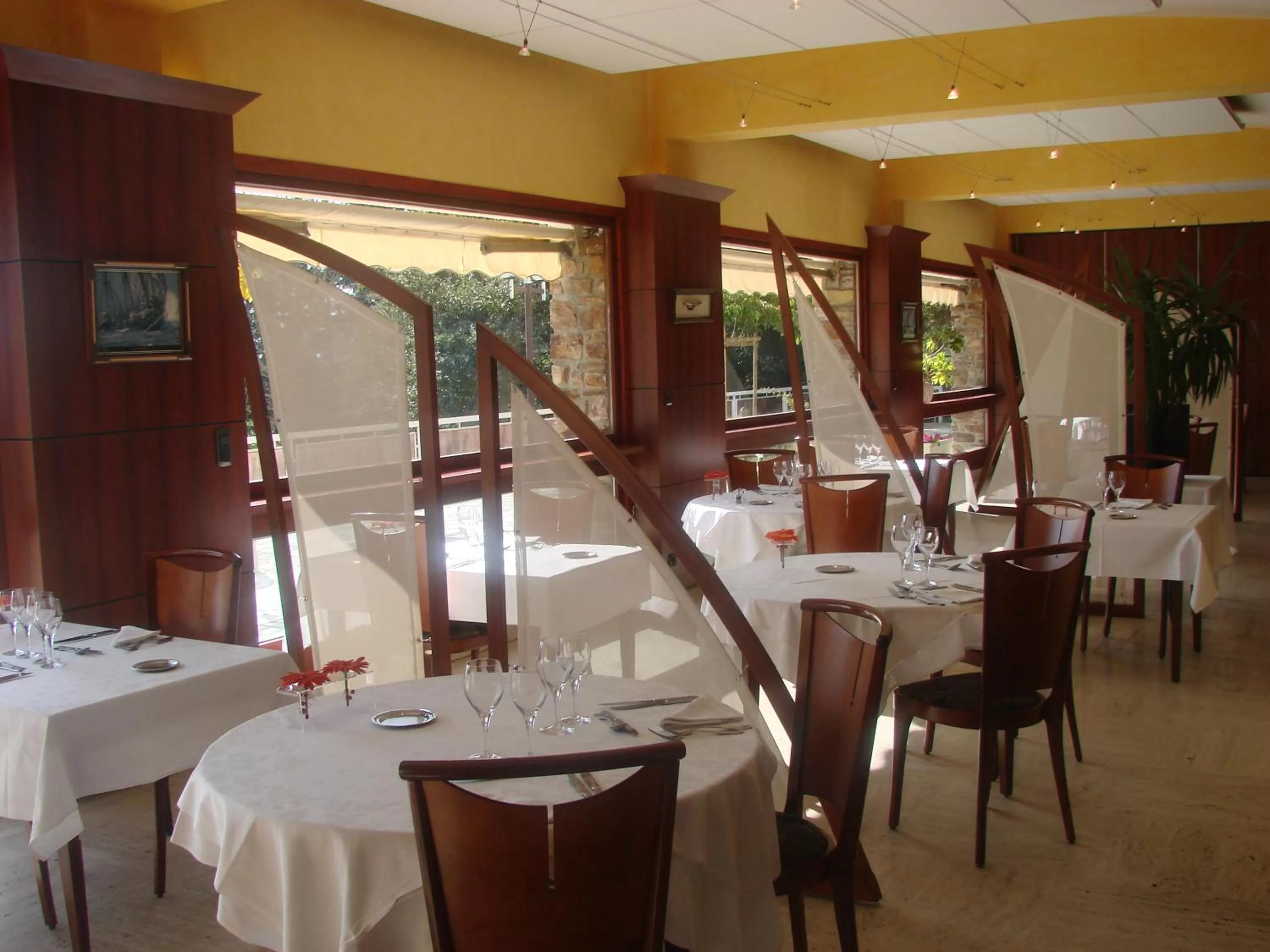 Restaurant/places to eat in authentic by balladins – Rodez / Le Ségala