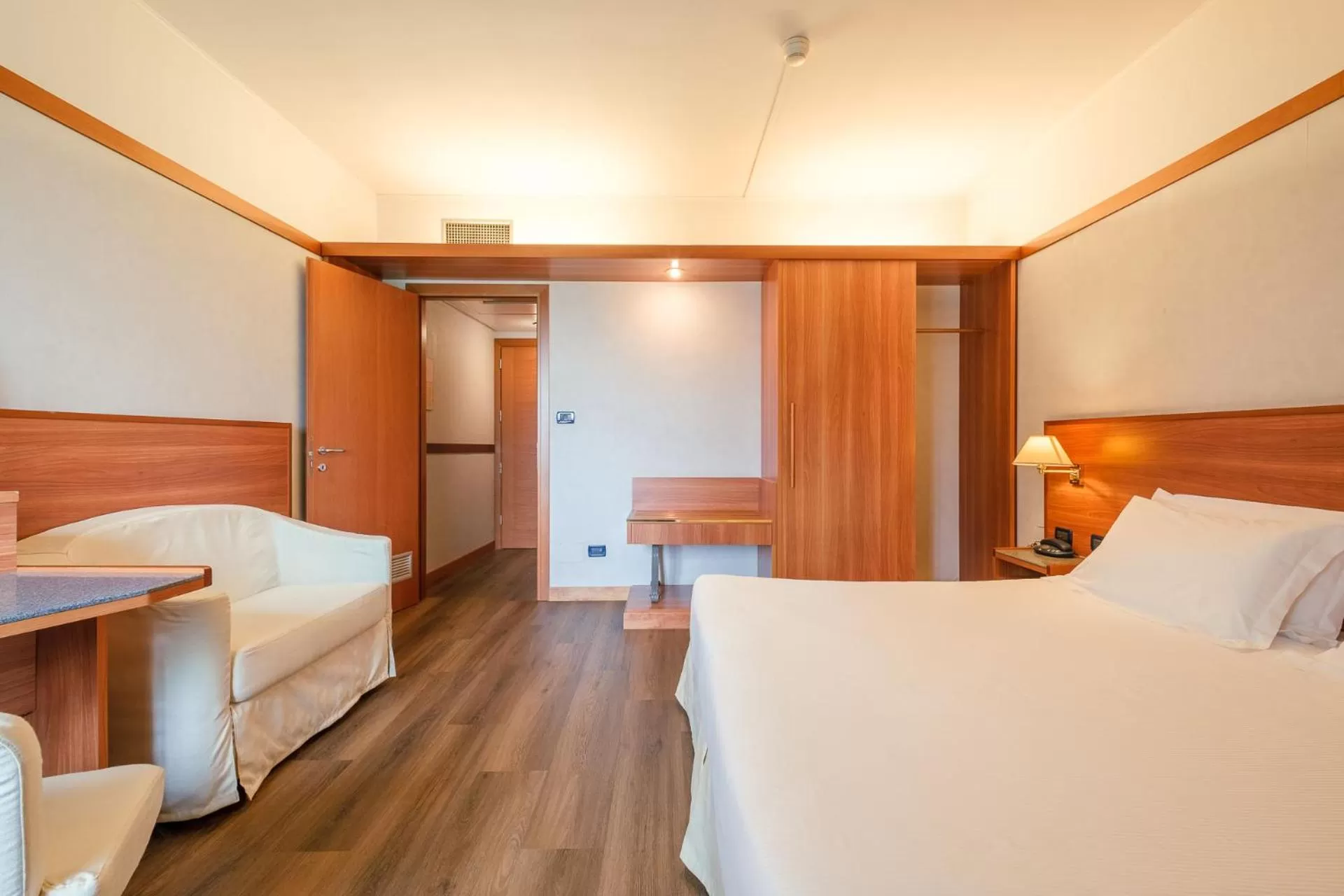 Bedroom, Bed in SHG Hotel Bologna