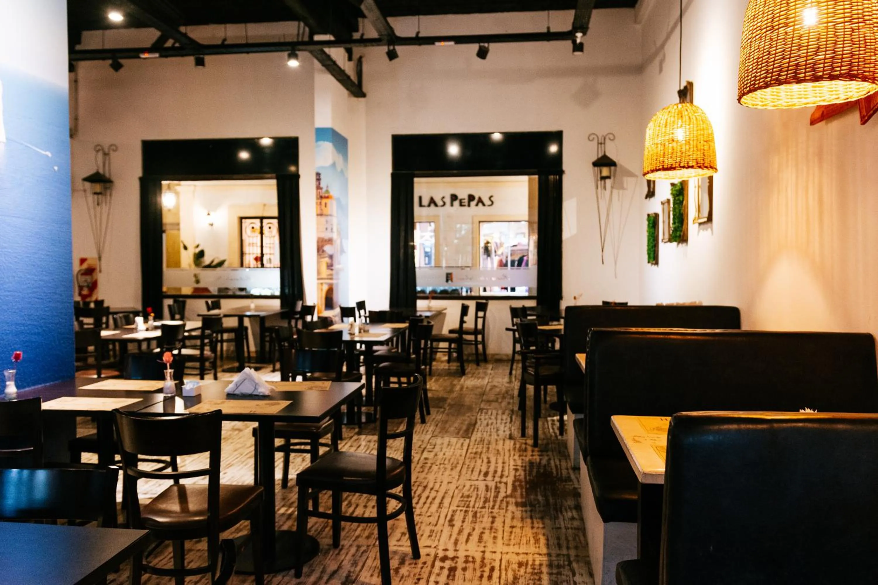 Breakfast in Hotel Plaza Central Canning