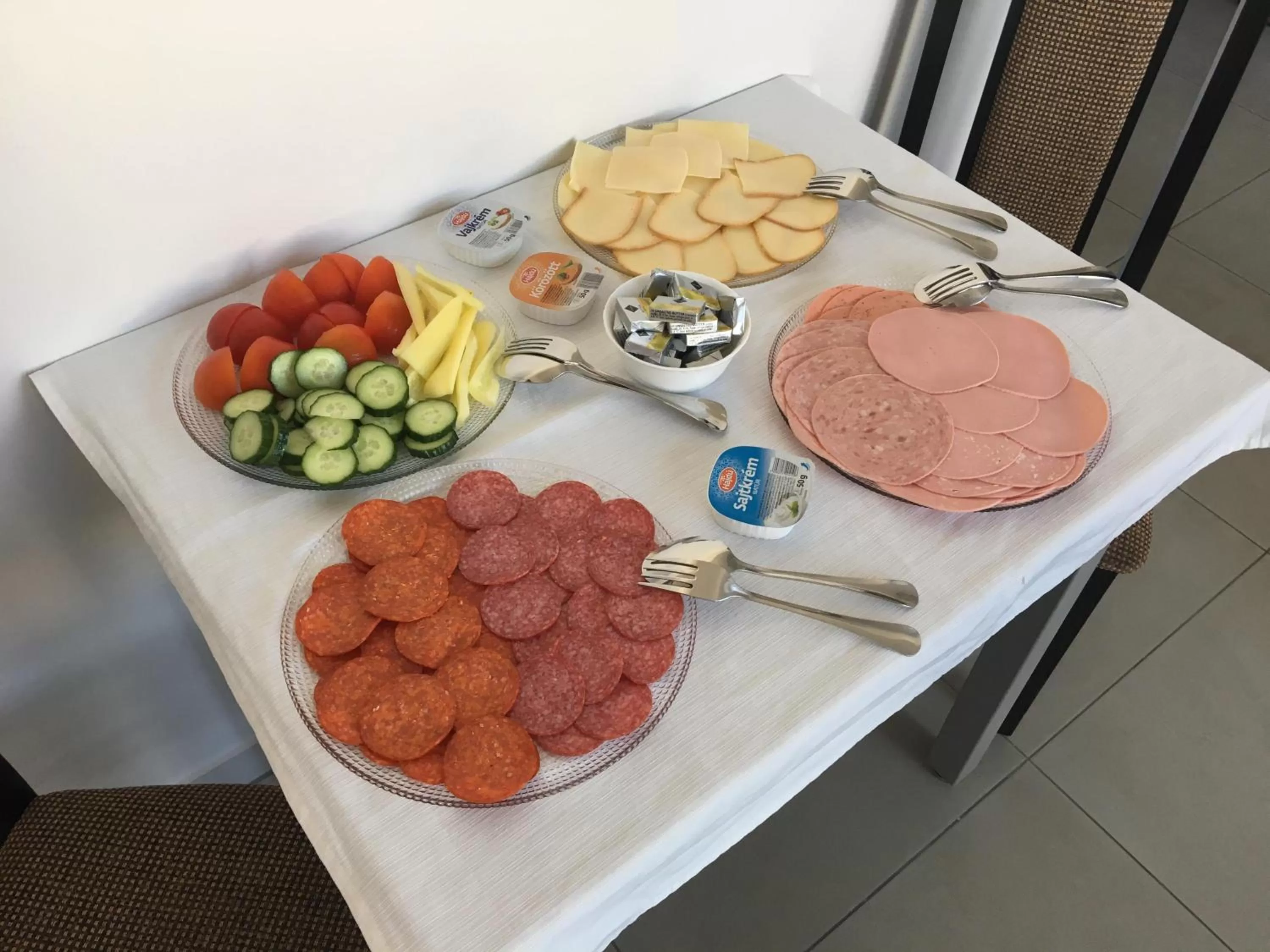 Breakfast in Sugó Panzió