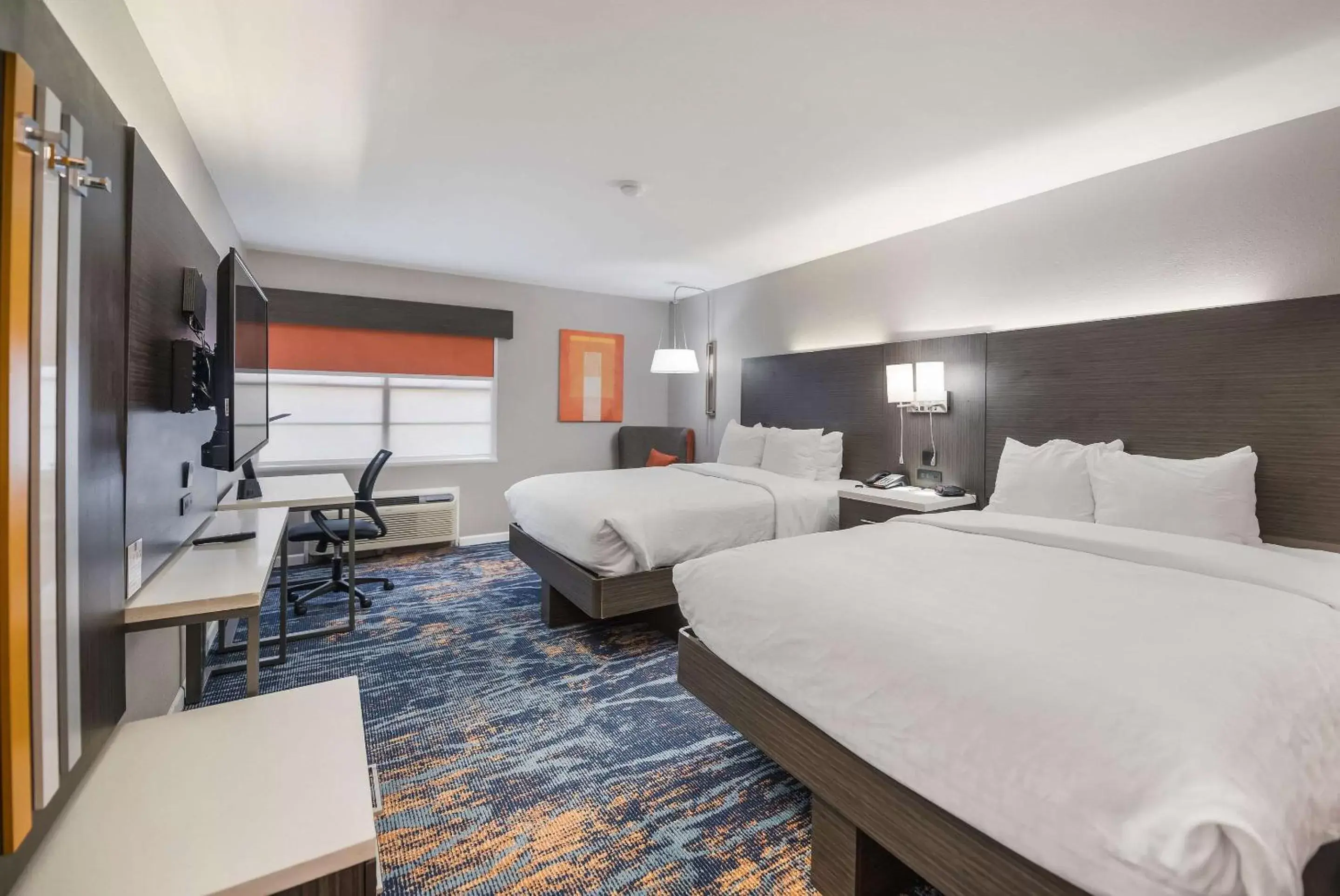 Double Room with Two Double Beds - Non-Smoking in Clarion Pointe Marshall Double Room with Two Double Beds - Non-Smoking in Clarion Pointe Marshall