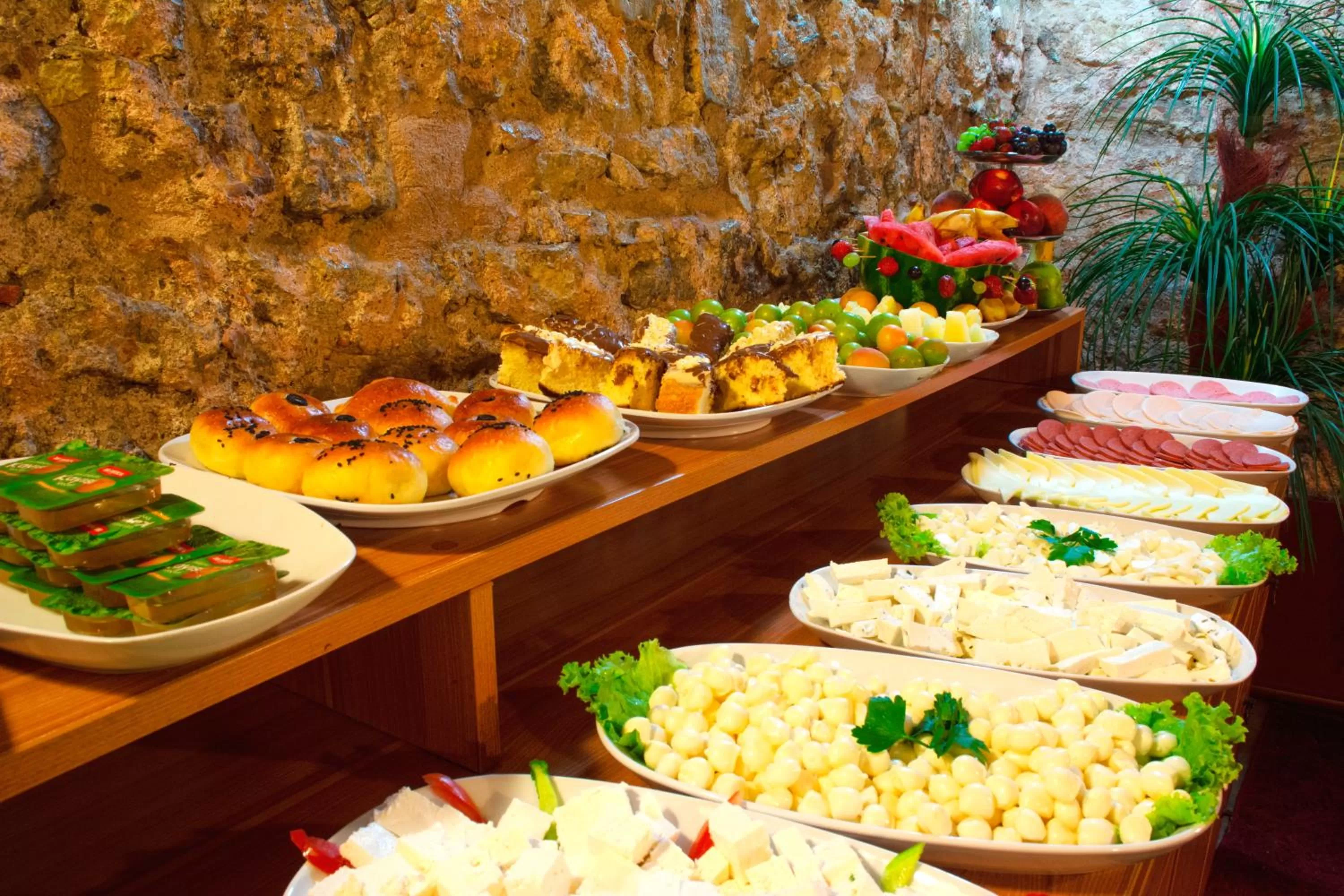 Food in Gedikpasa Family