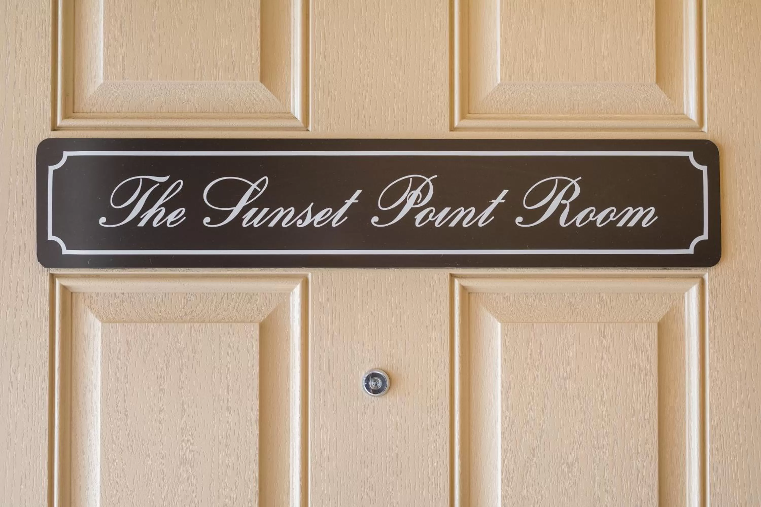 Logo/Certificate/Sign in Stage Coach Lodge