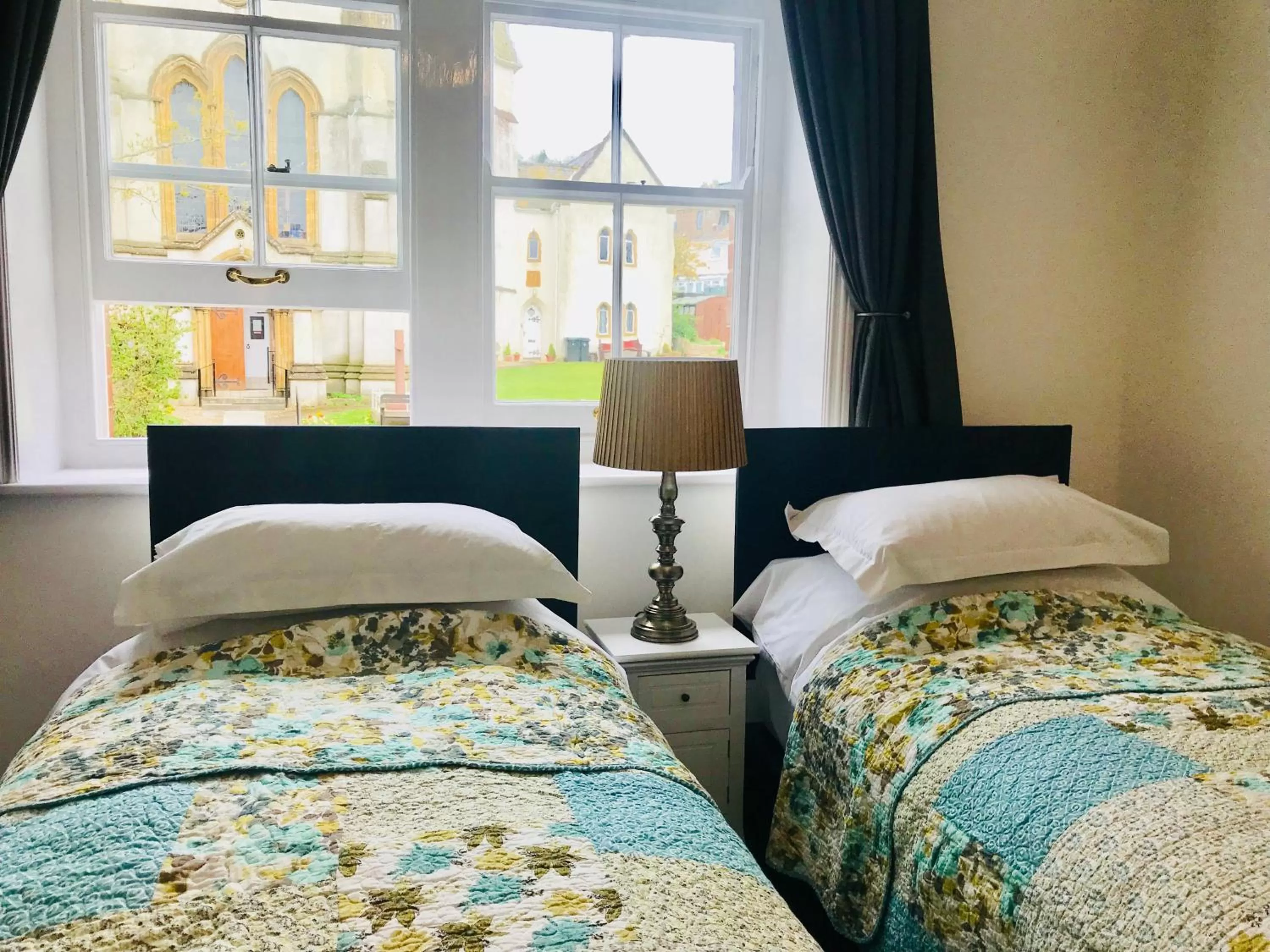 Bed in The Nags Head - Room only accommodation