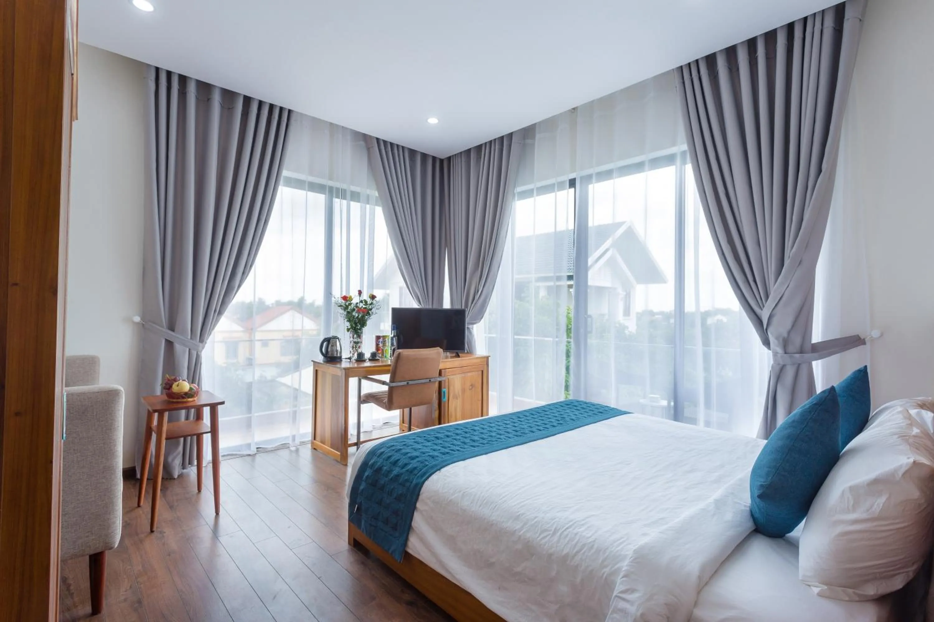 Photo of the whole room, Bed in Hoi An Reverie Villas