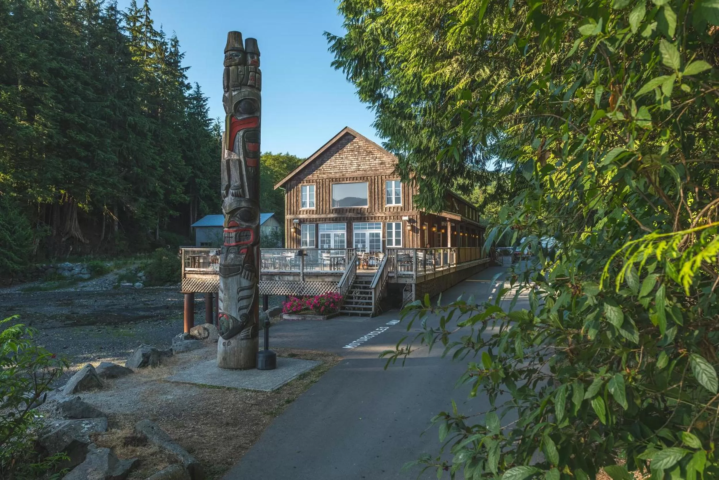 Restaurant/places to eat in Wild Renfrew Seaside Cottages