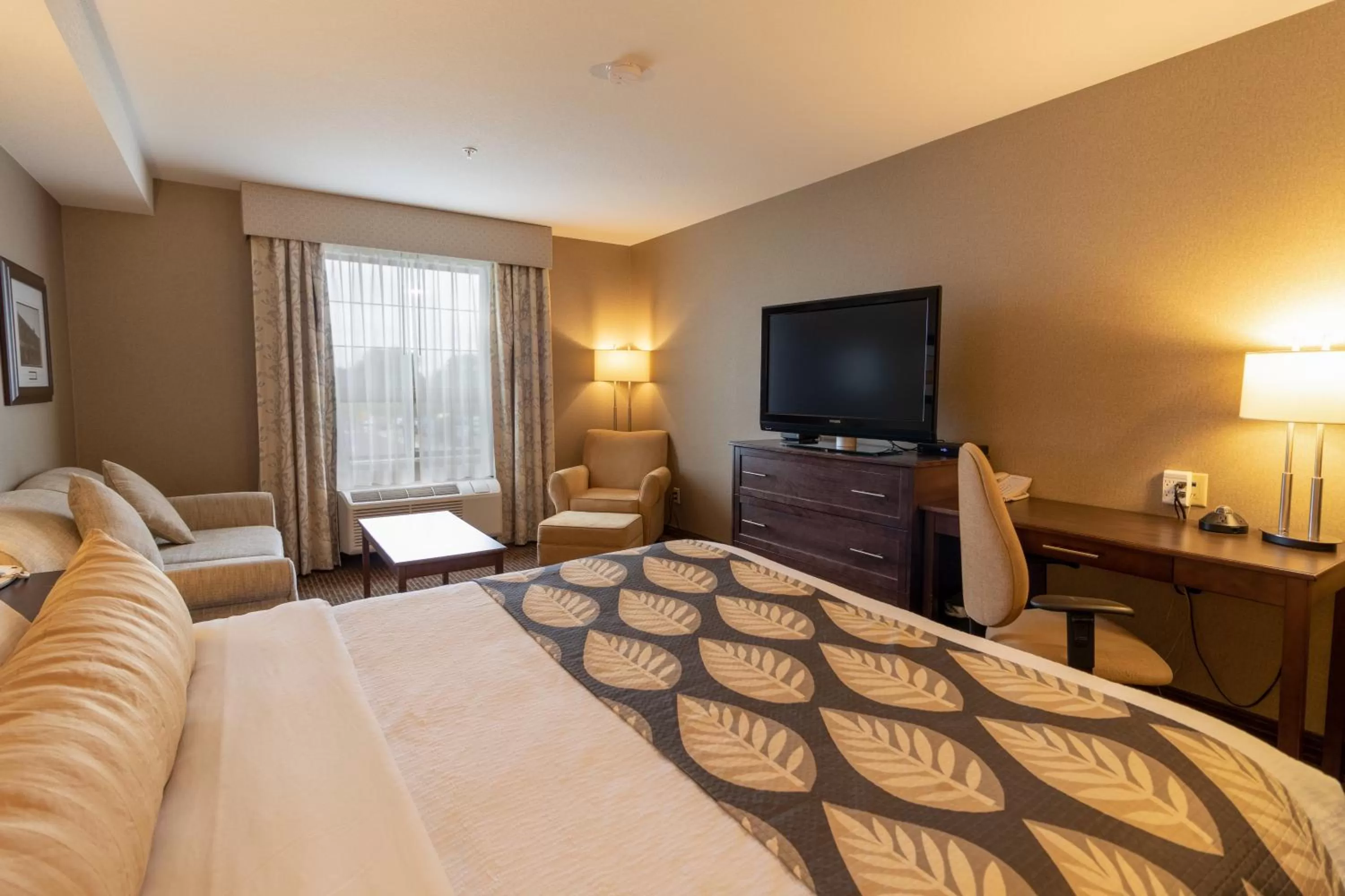 Bedroom, Bed in The Kanata Fort Saskatchewan