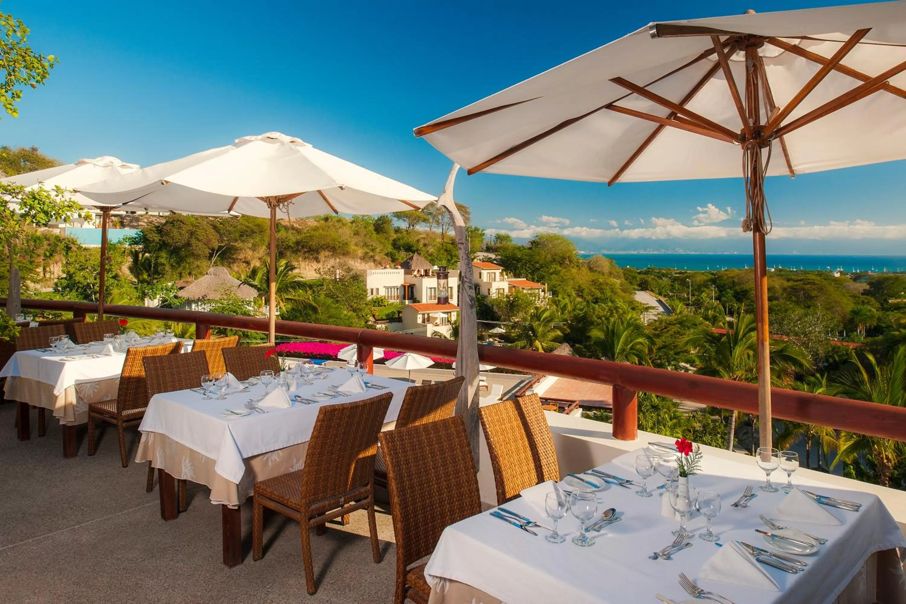 Restaurant/places to eat in Grand Matlali Suites & Villas Riviera Nayarit