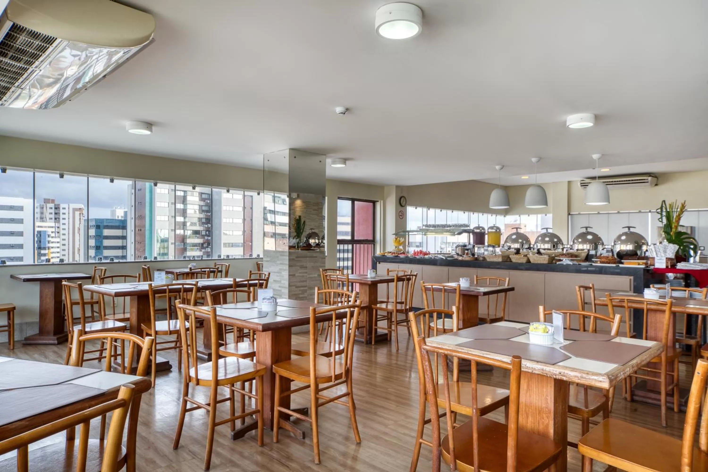 Restaurant/places to eat in Tambaqui Praia Hotel