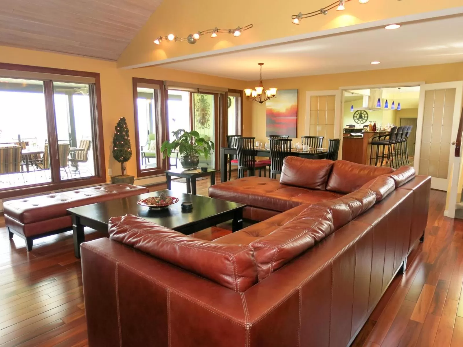 A View of the Lake B & B