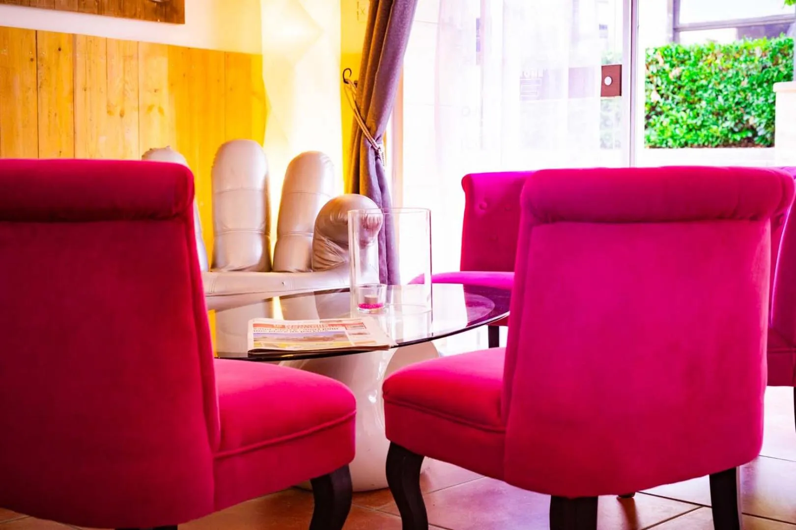 Lounge or bar in Hotel Les Trois Lys