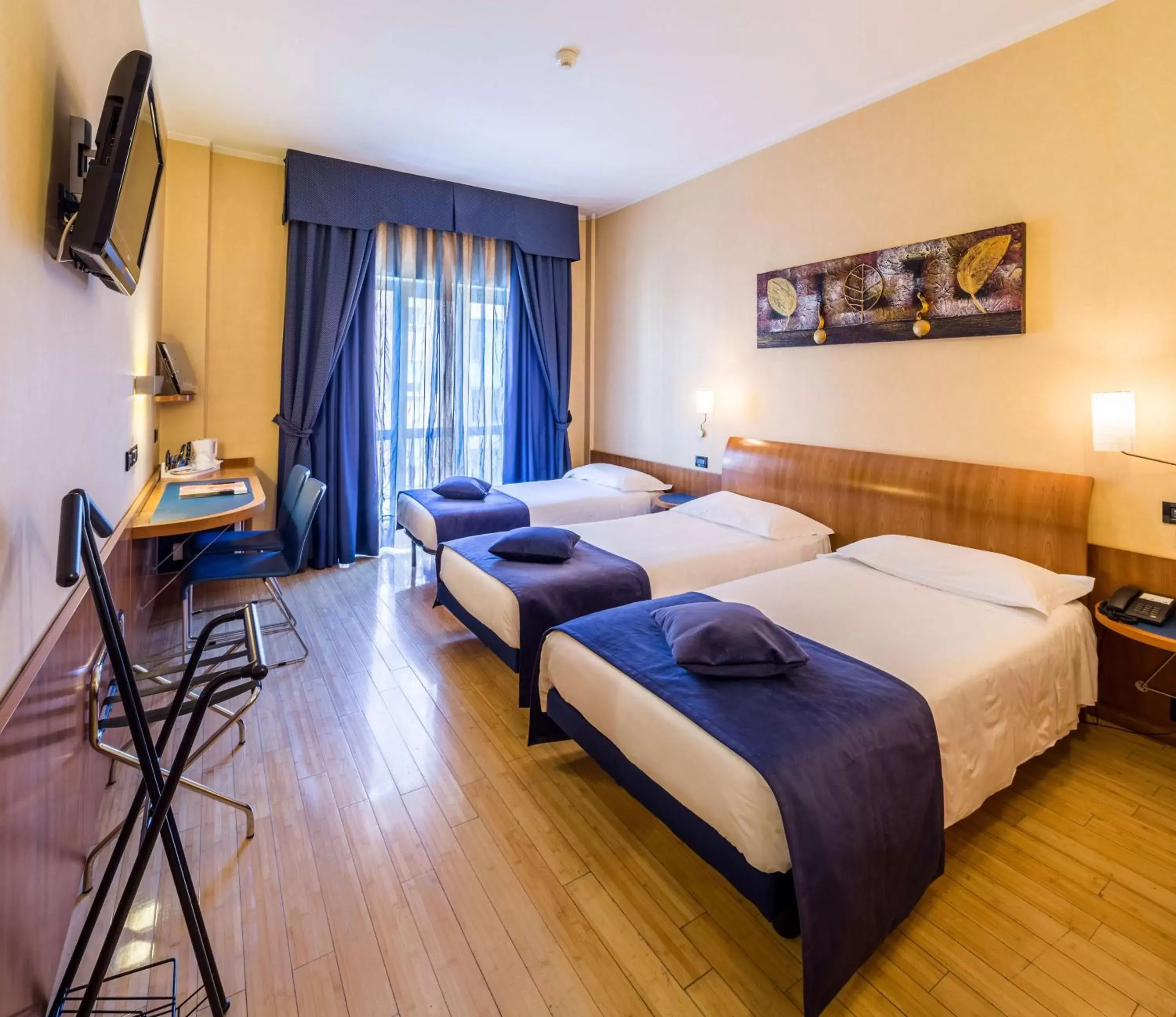 Standard Triple Room in Best Western Hotel Luxor Standard Triple Room in Best Western Hotel Luxor