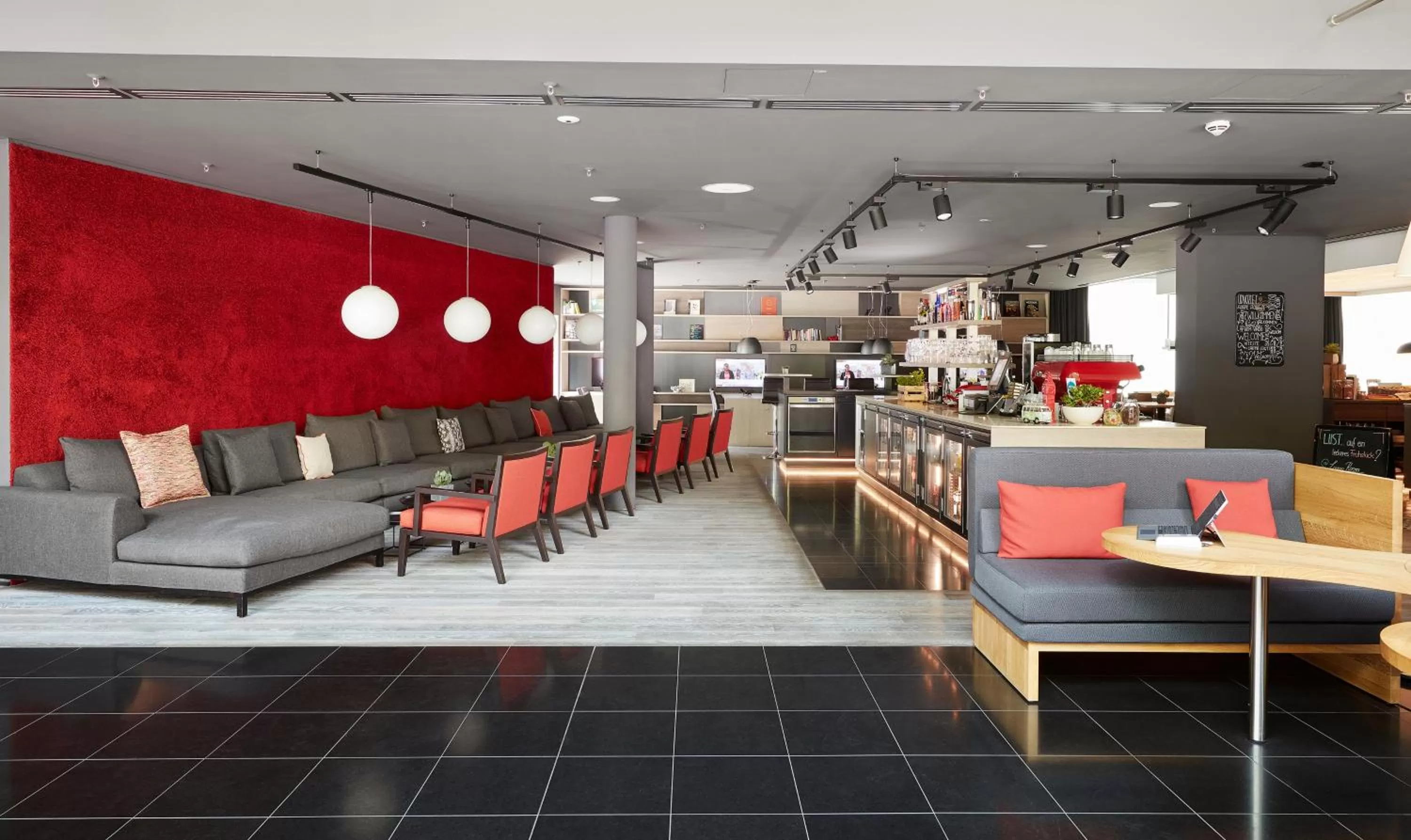 Living room in Living Hotel Frankfurt