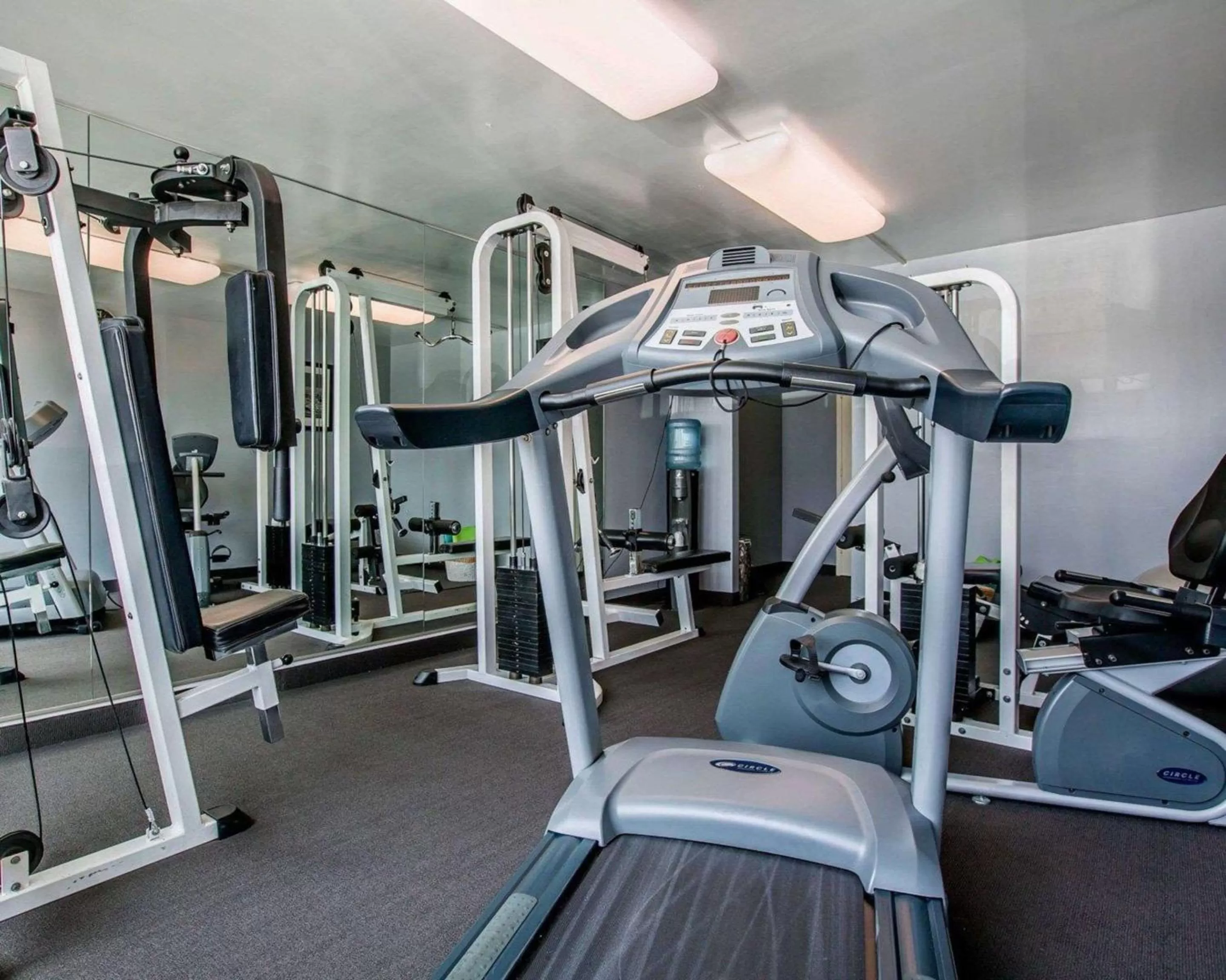 Fitness centre/facilities in Quality Inn & Suites Montebello - Los Angeles