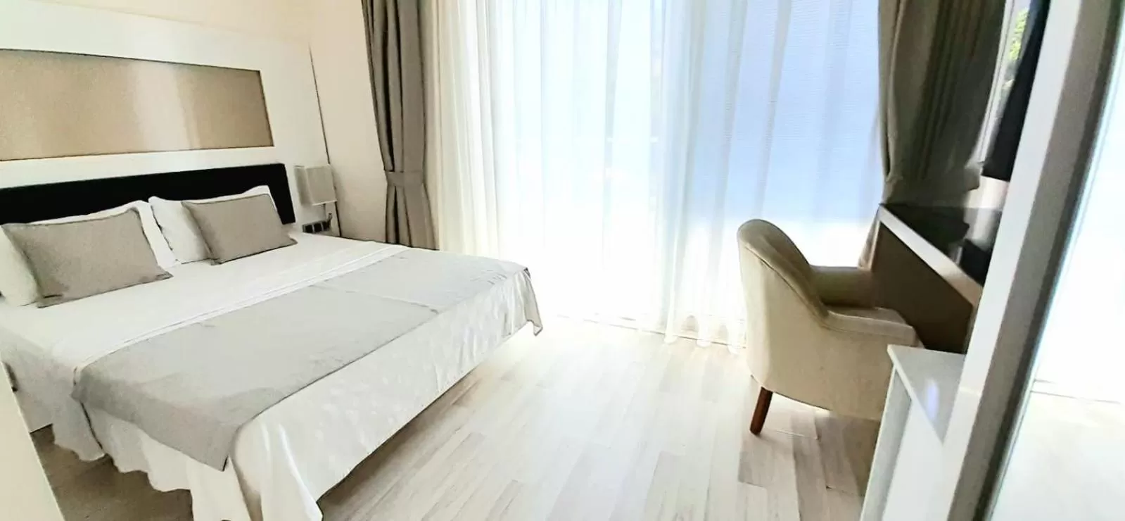 Bed in Orka Boutique Hotel