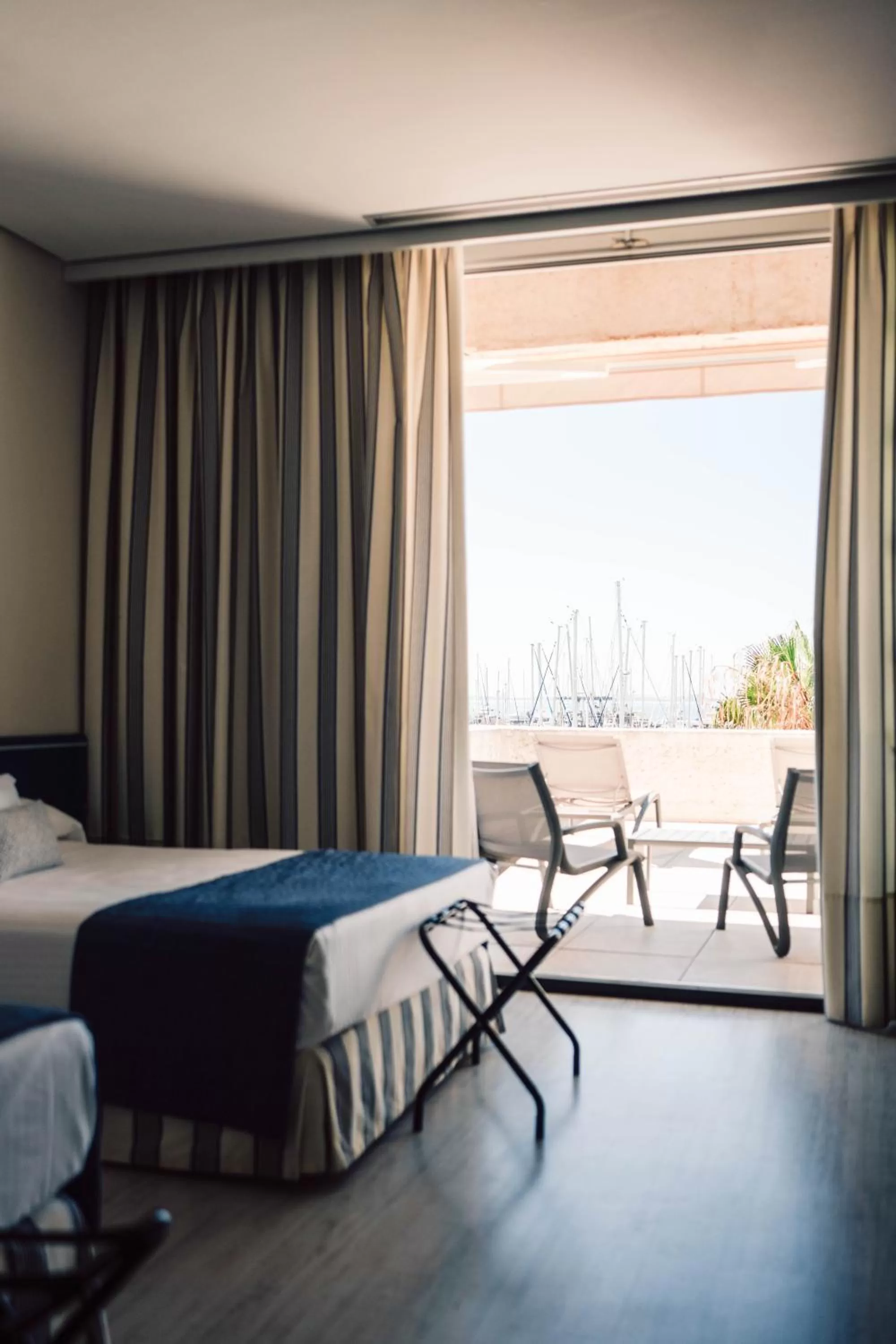 Bed in Hotel Puerto Sherry