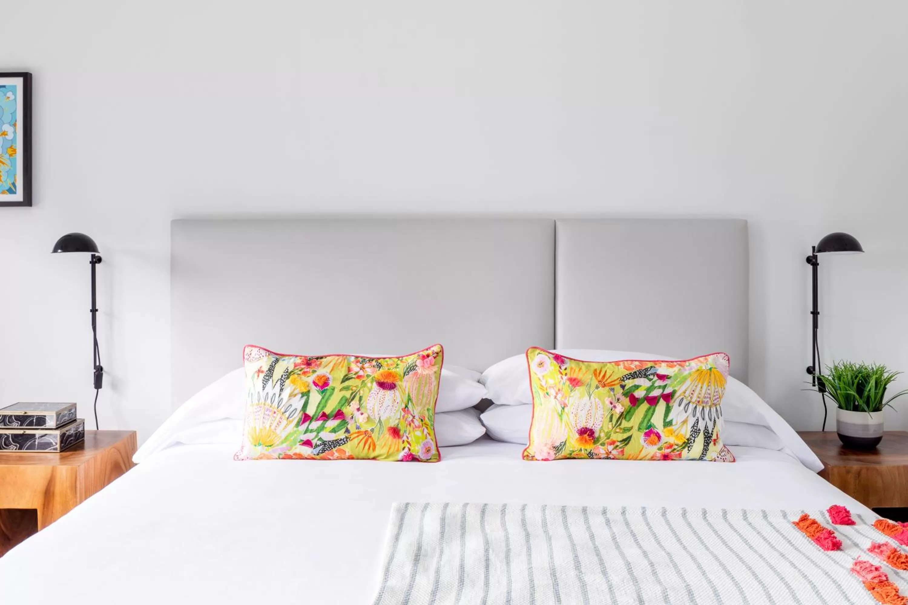 Bedroom, Bed in Bluebird Spa City Motor Lodge