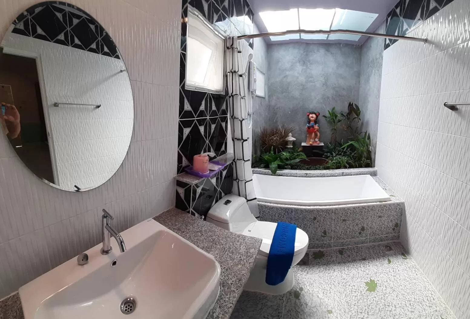 Fancy Carp Resort Hua-Hin