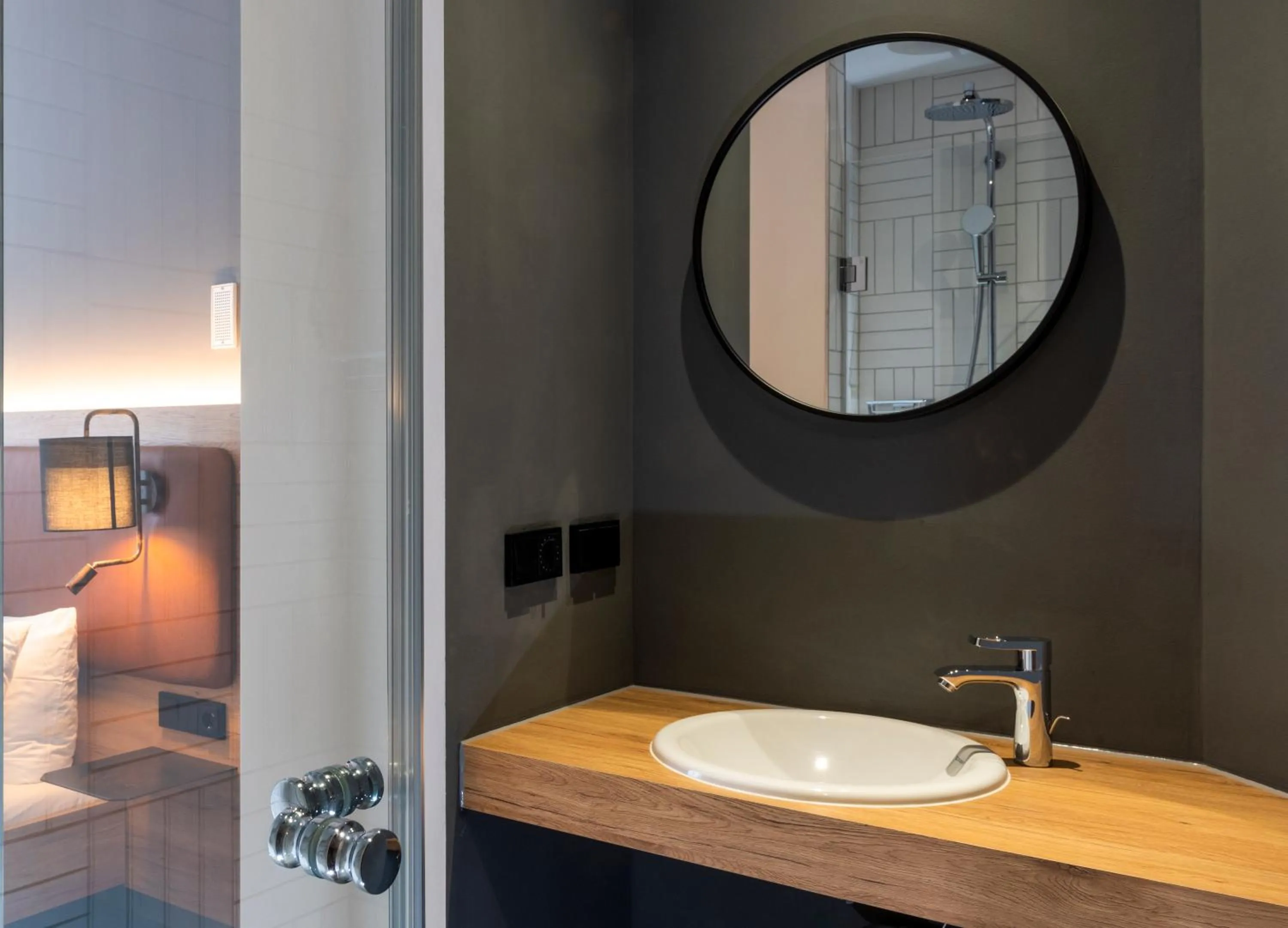 Double Room in FOUR Ratingen Düsseldorf Airport