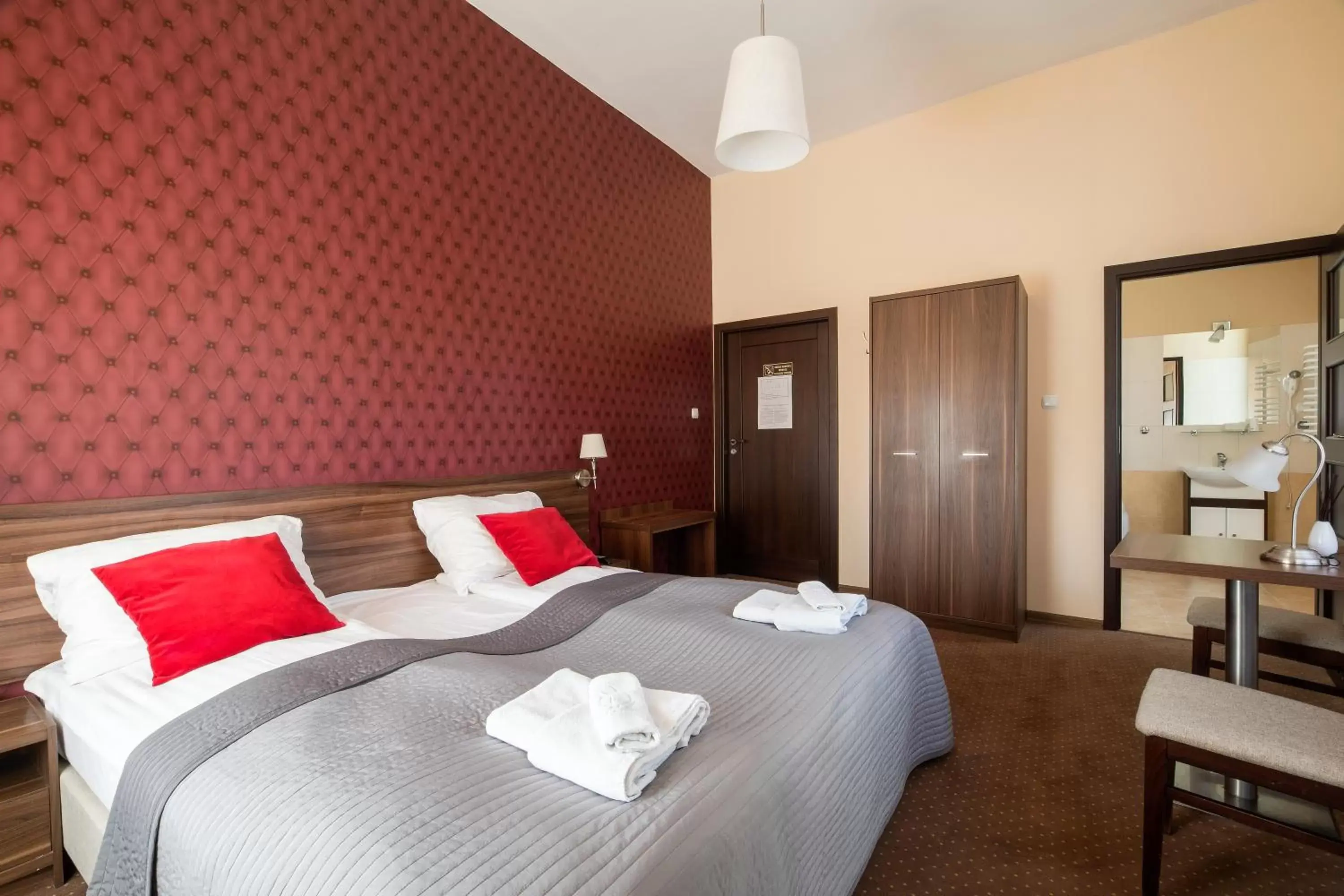 Double Room - single occupancy in Hotel Pod Jeleniem Double Room - single occupancy in Hotel Pod Jeleniem