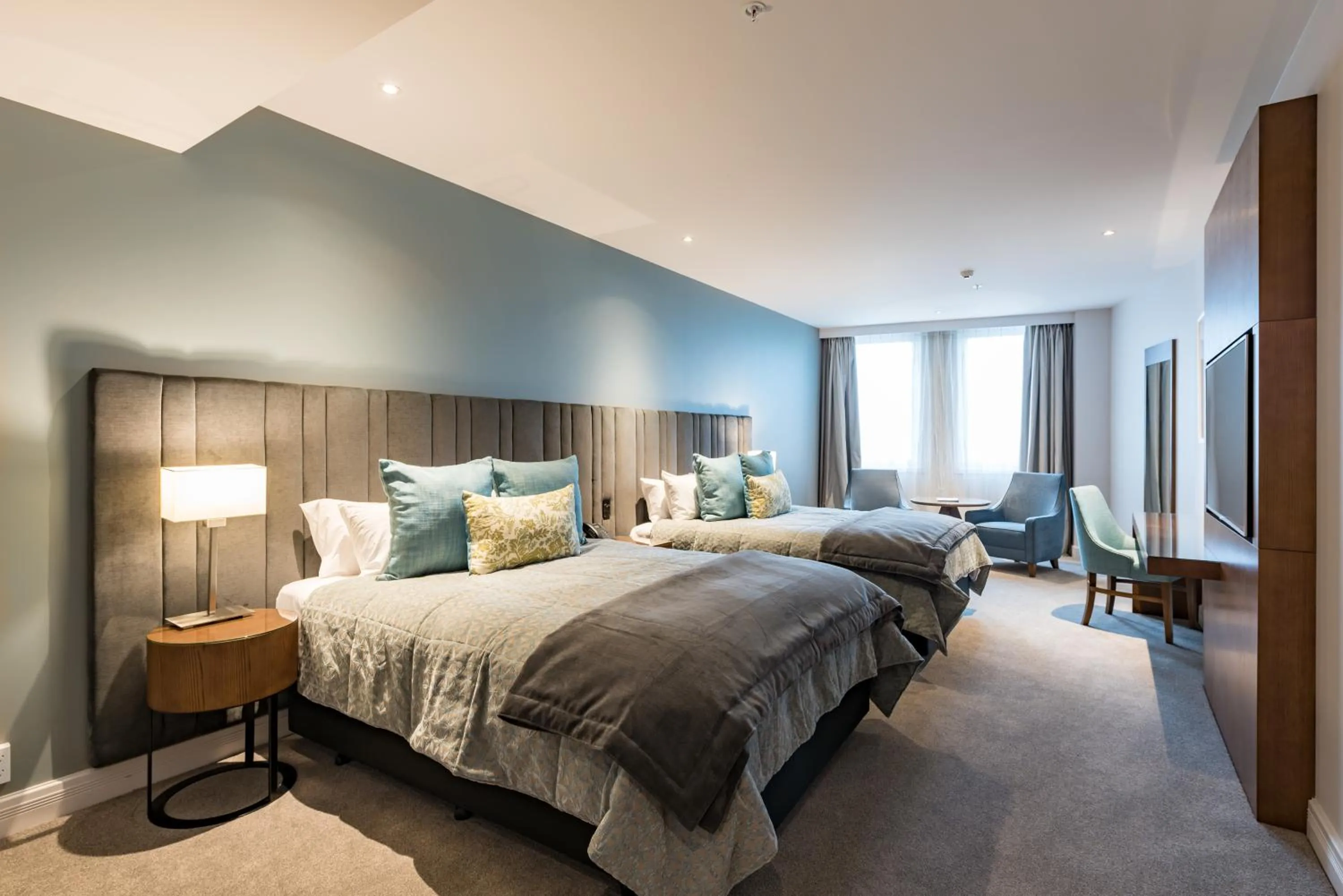 Photo of the whole room, Bed in Distinction Christchurch Hotel