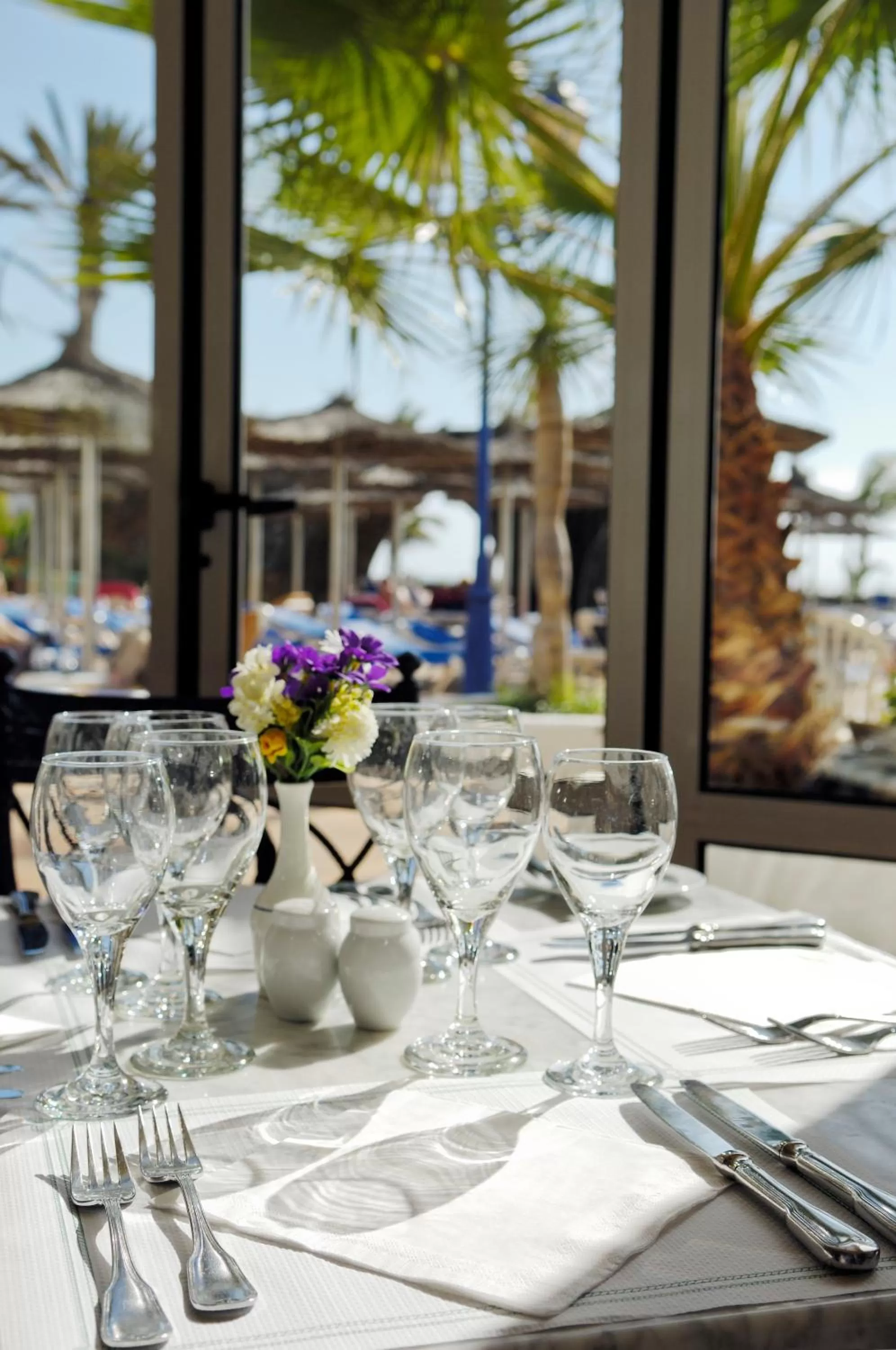 Restaurant/places to eat in VIK Hotel San Antonio