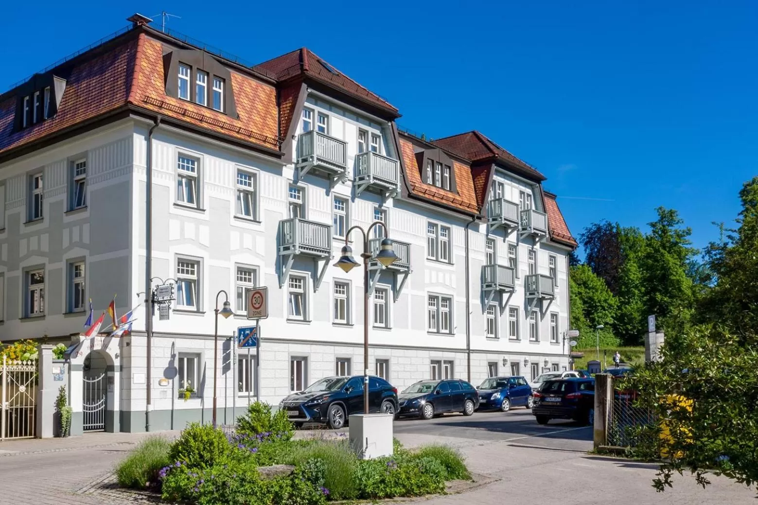 Property building in Aparthotel Hohenzollern