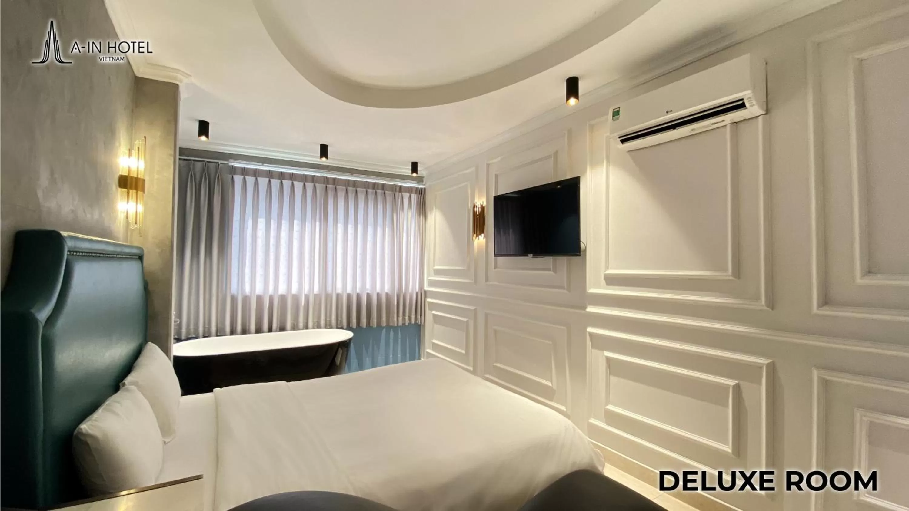 Bed in A In Hotel Del Luna