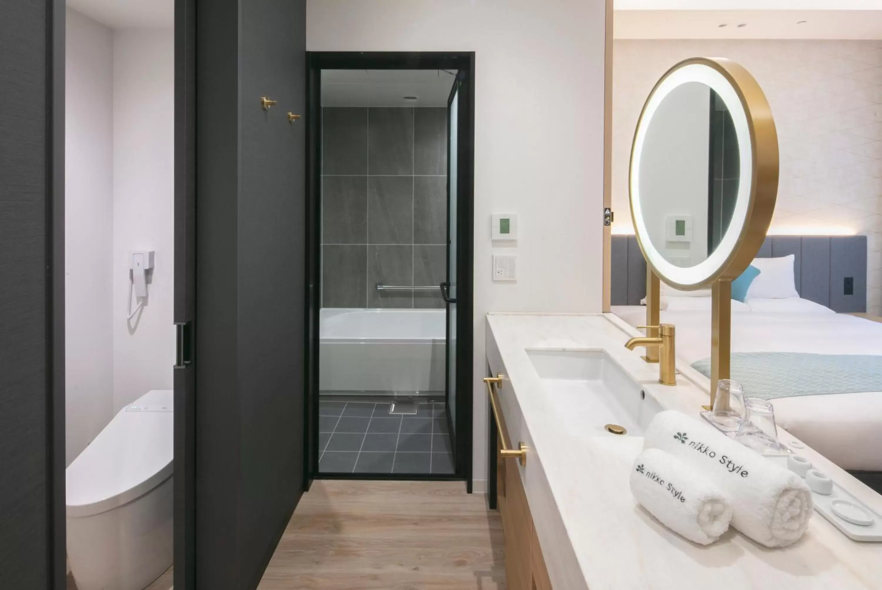 Deluxe Twin Room with Extra Bed in Nikko Style Nagoya Deluxe Twin Room with Extra Bed in Nikko Style Nagoya