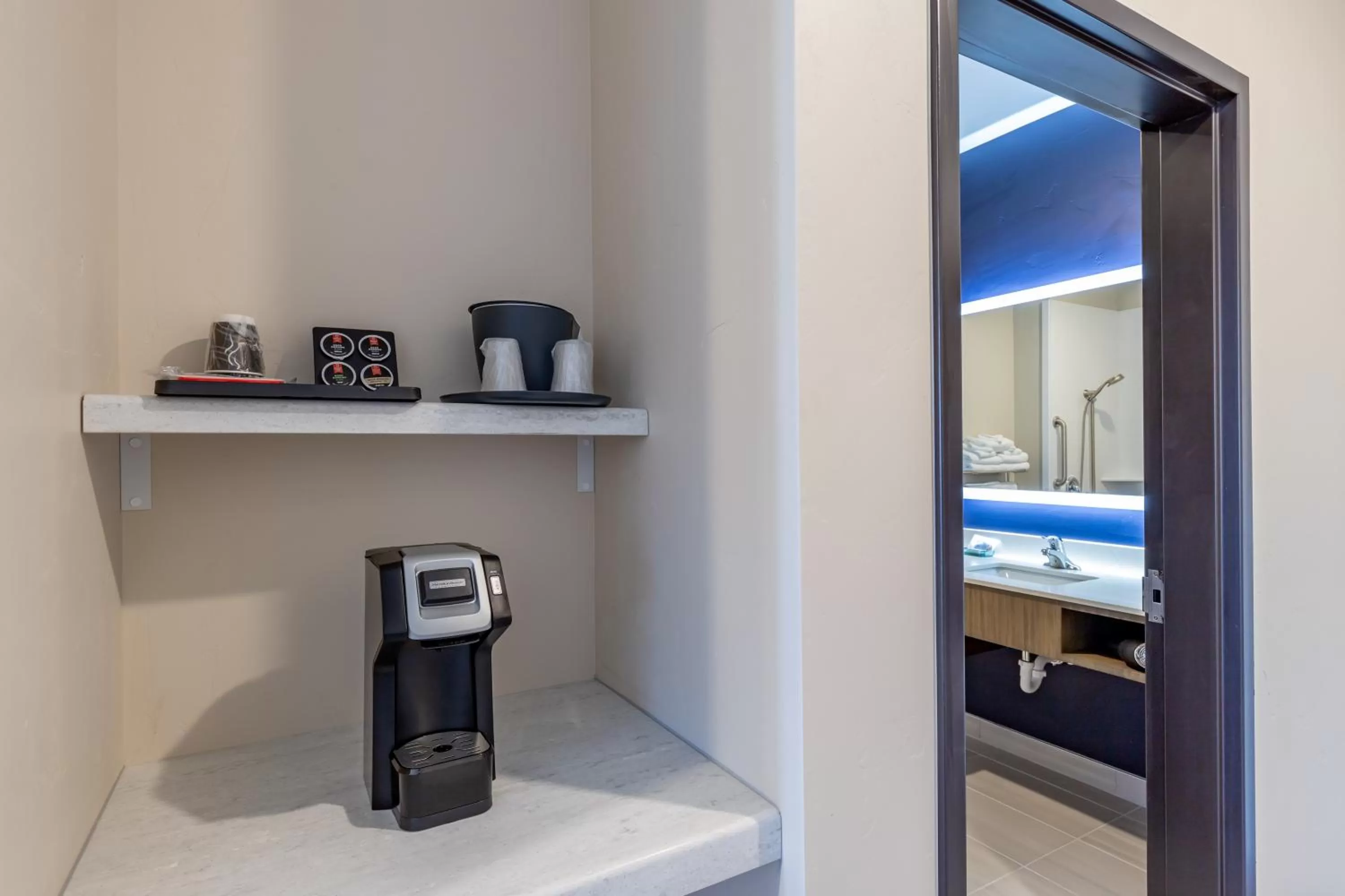 Coffee/tea facilities in Scenic View Inn & Suites Moab