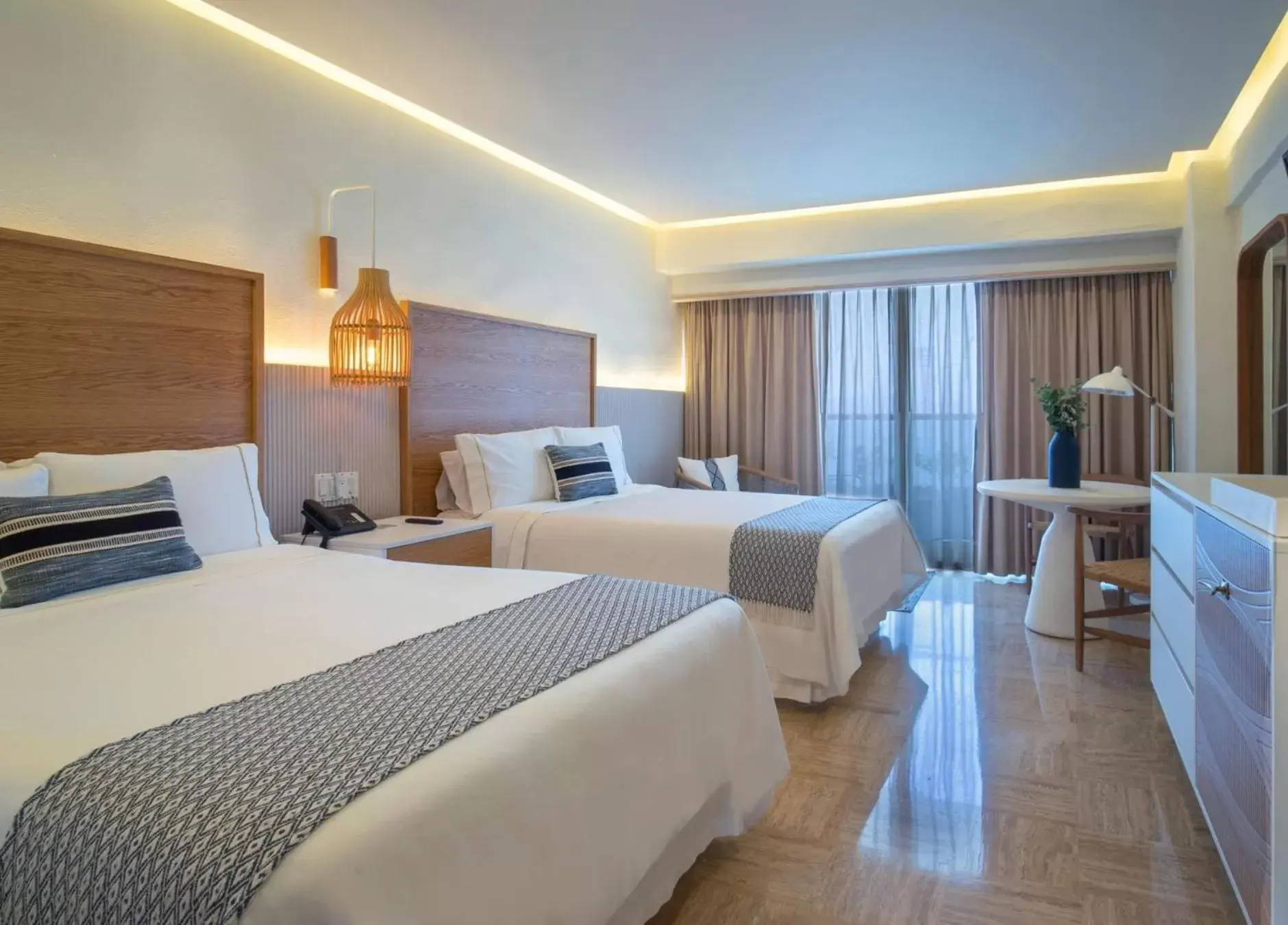 Fiesta Americana Puerto Vallarta All Inclusive & Spa Fiesta Americana Puerto Vallarta All Inclusive & Spa