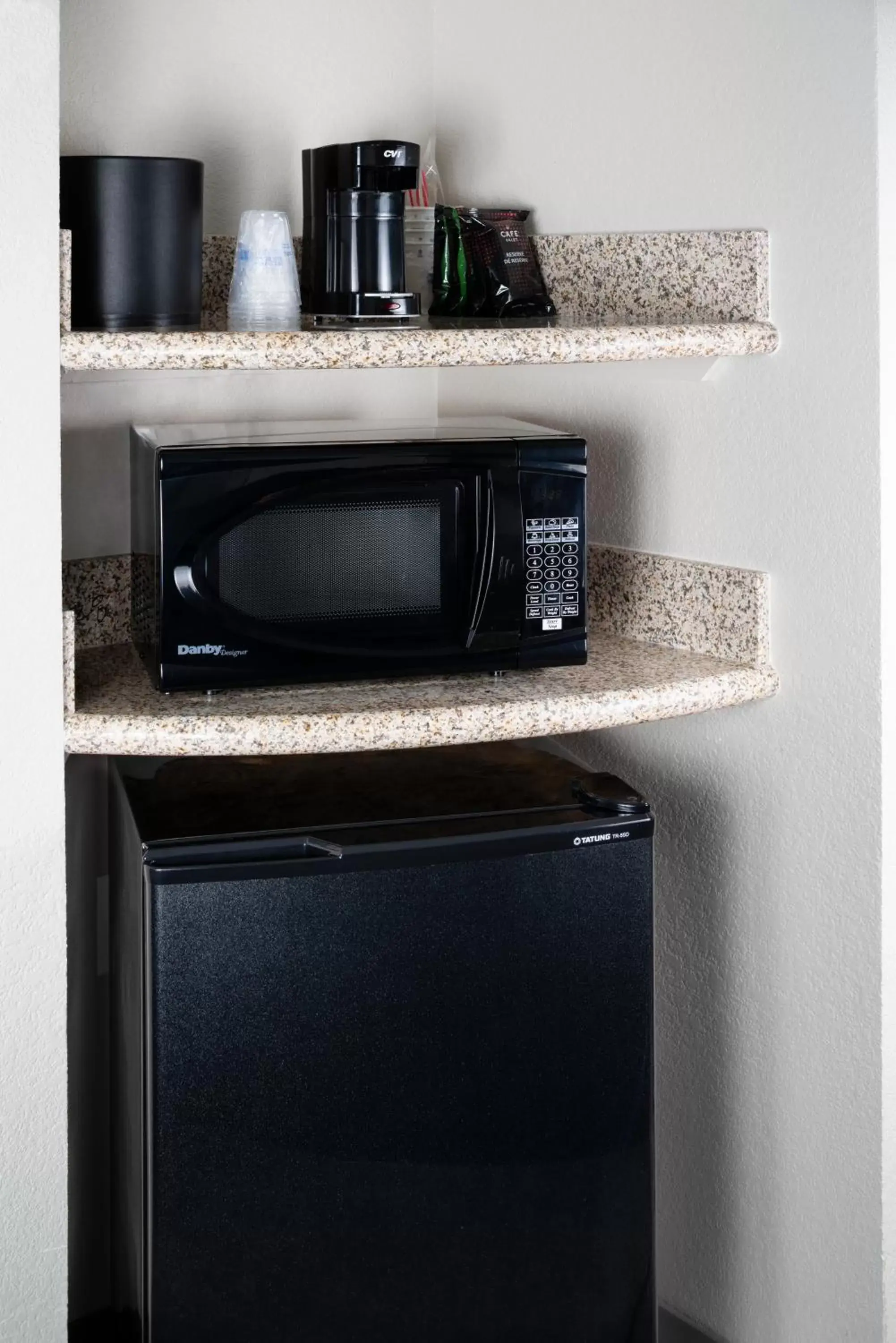 King Suite with Sofa Bed and Bath Tub - Disability Access/Non-Smoking in Best Western Plus Henderson Hotel King Suite with Sofa Bed and Bath Tub - Disability Access/Non-Smoking in Best Western Plus Henderson Hotel