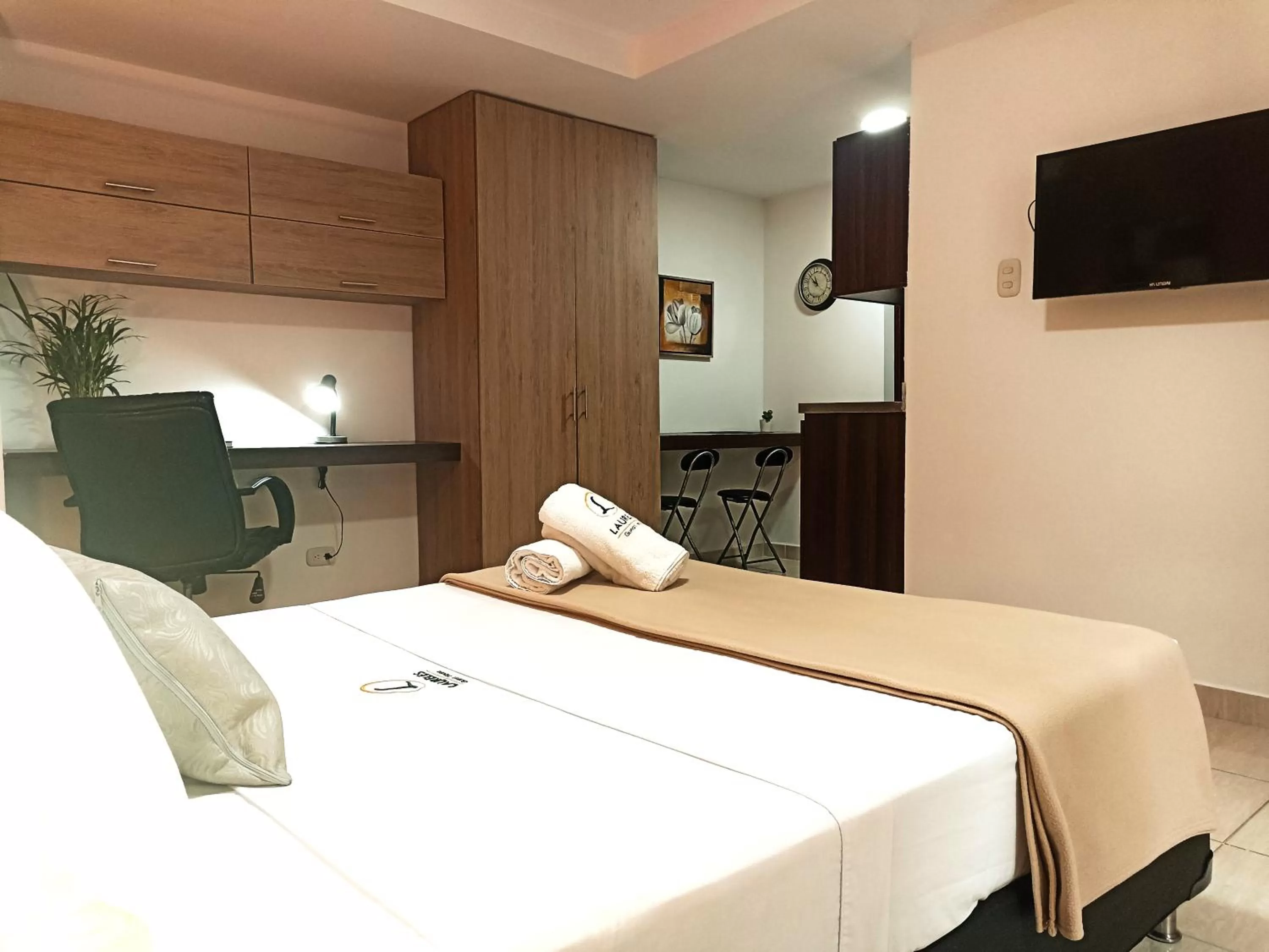 TV and multimedia, Bed in Laureles Guest House LGH Hotel