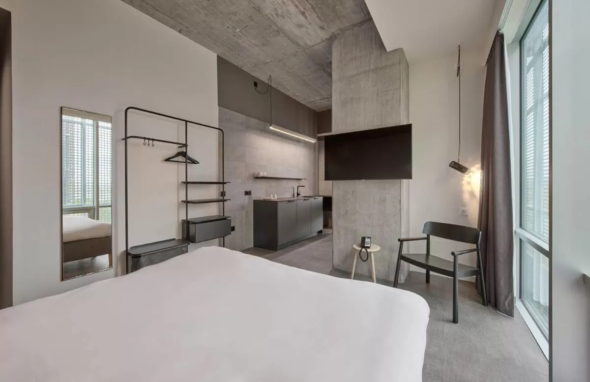 Bed in Zleep Madrid Airport