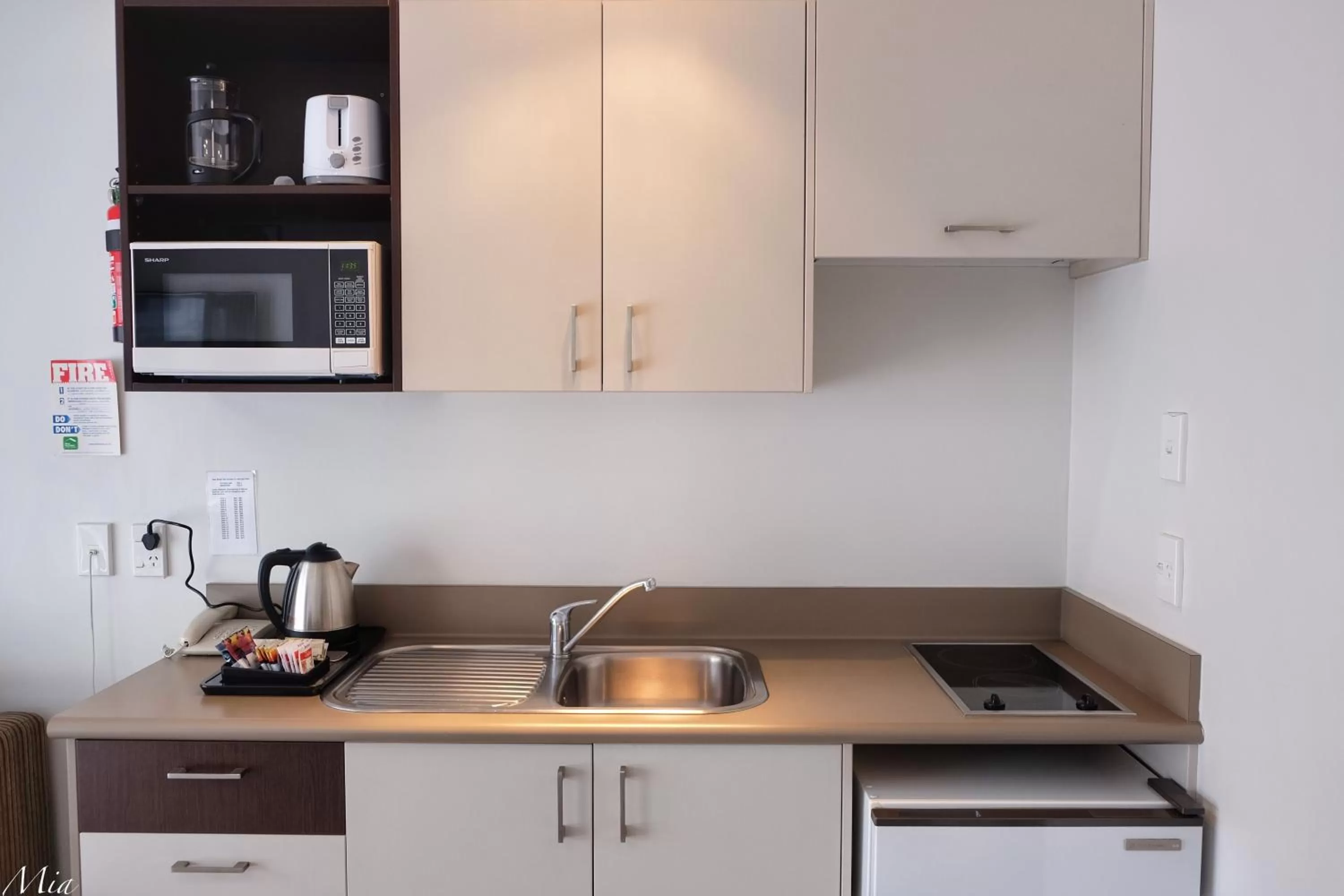 Coffee/tea facilities in Marksman Motor Inn