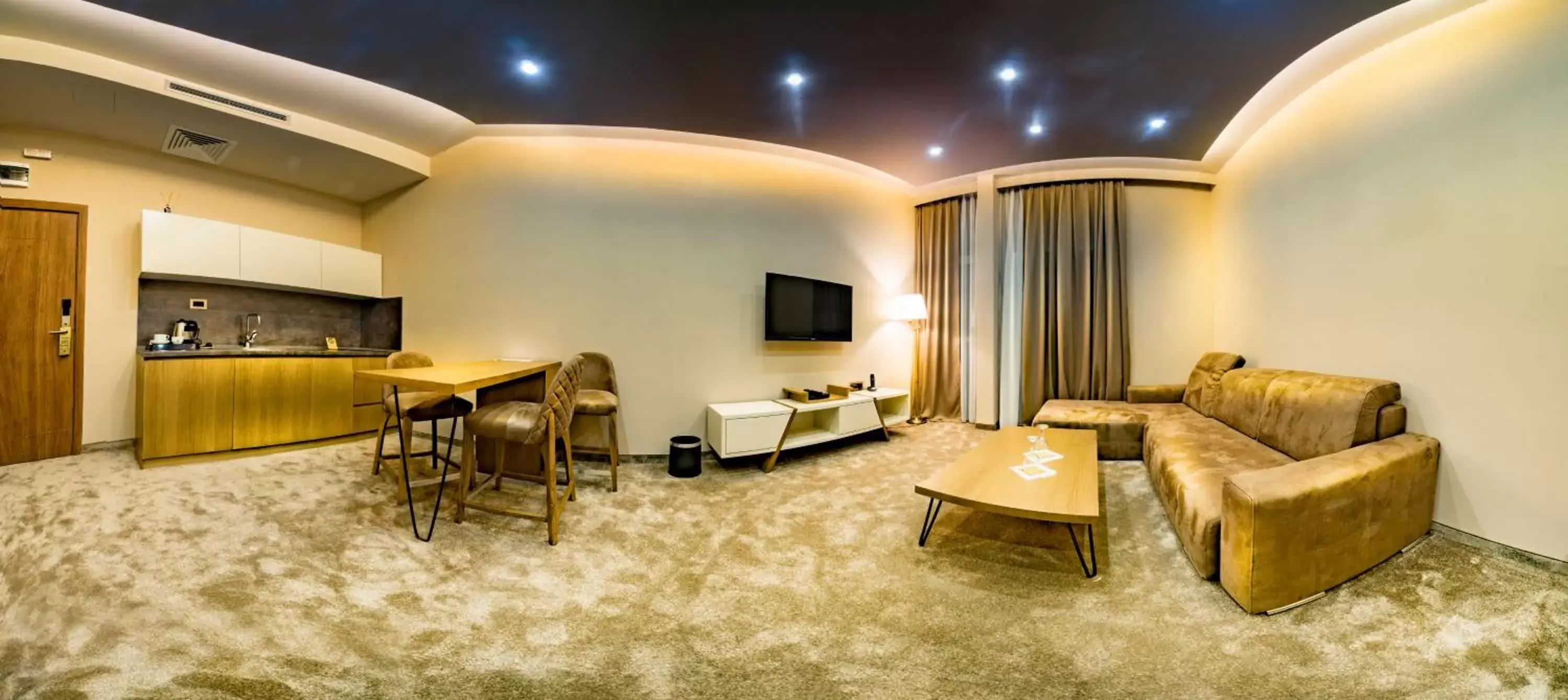 Deluxe King Suite in Hotel Amor Deluxe King Suite in Hotel Amor