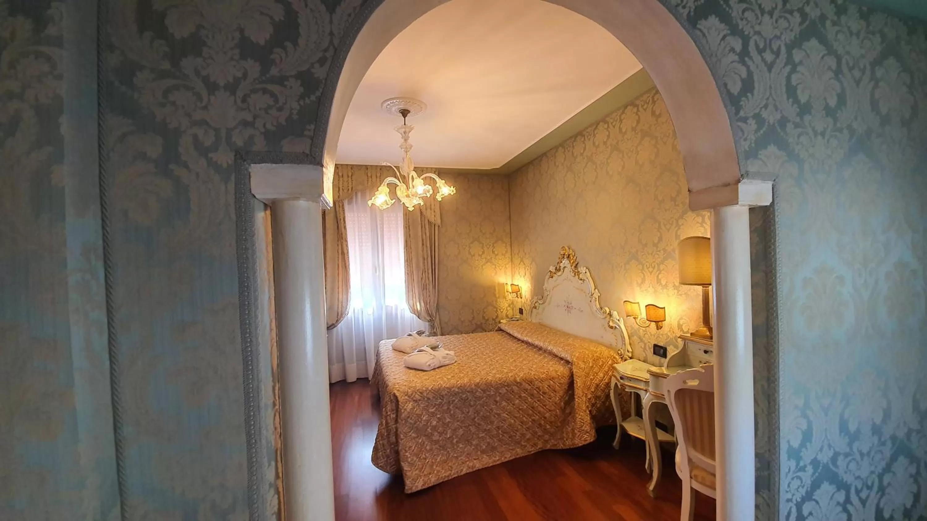 Junior Suite in Hotel Carlton On The Grand Canal