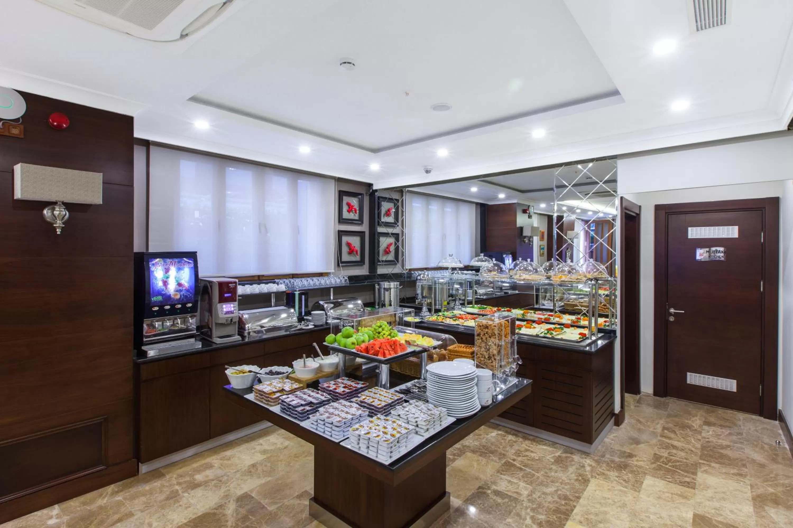 Restaurant/places to eat in Ferman Hilal Hotel-Special Category