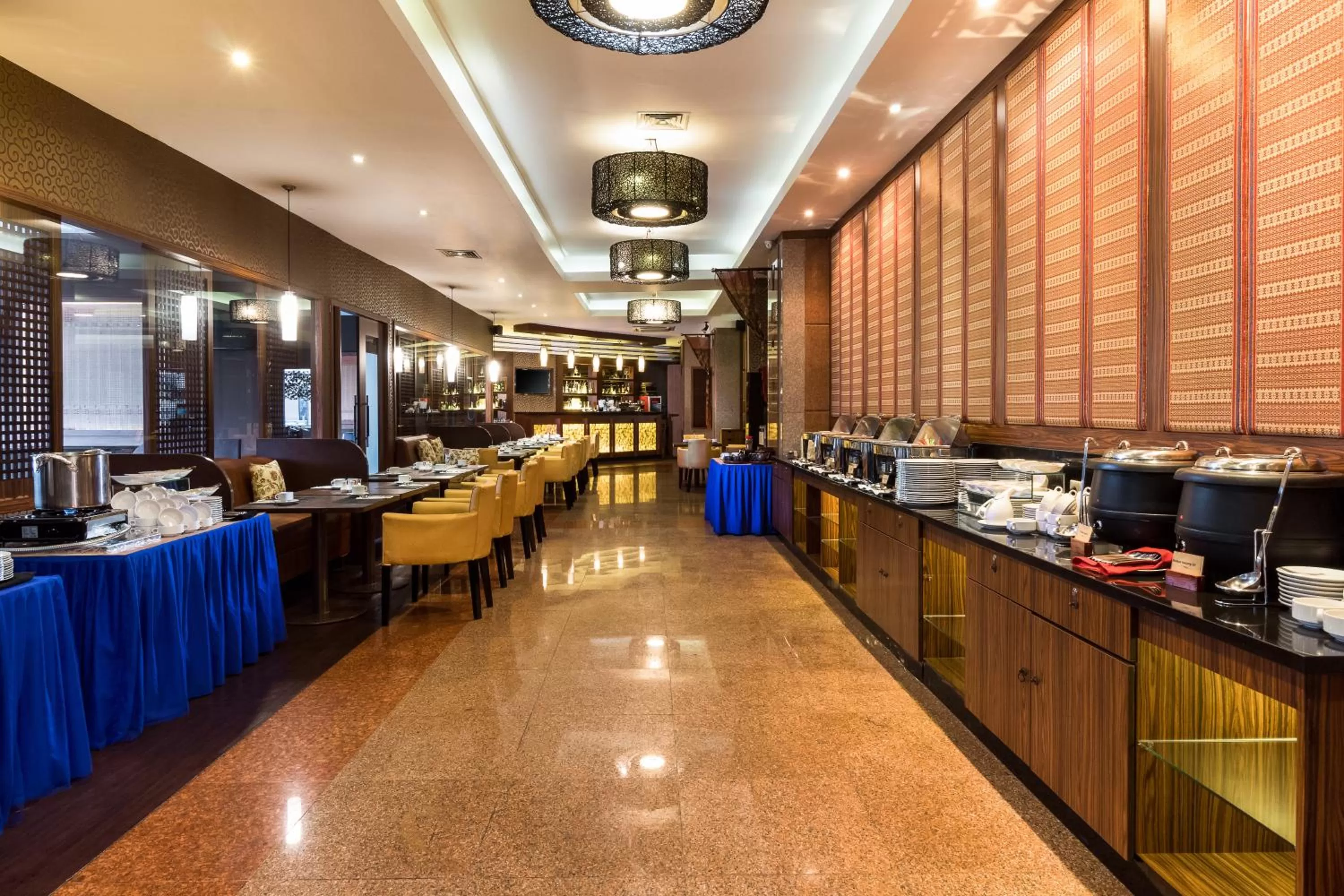 Restaurant/places to eat in Best Western Senayan