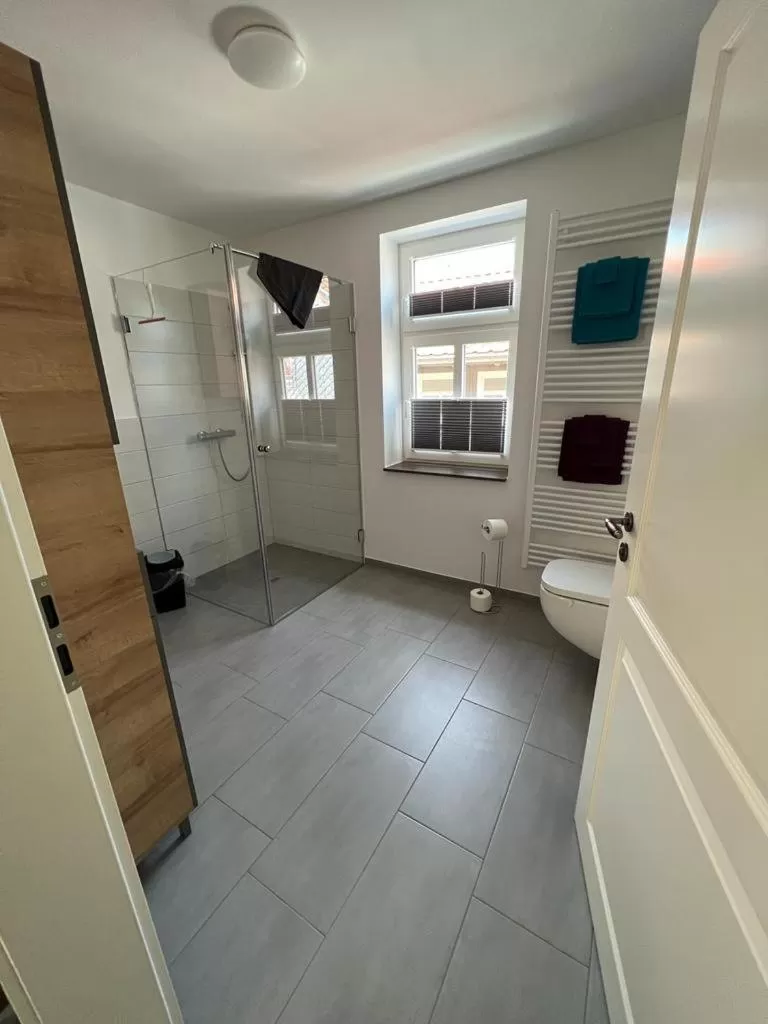 Bathroom in Gasthaus Zur Weintraube