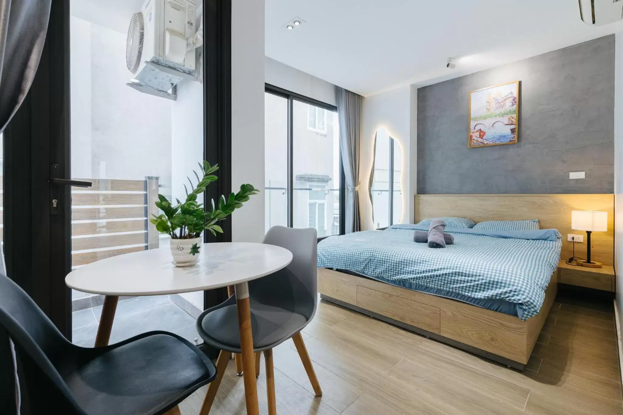 King Studio in LUCK APART 8 - Hanoi Westlake Balcony Studio King Studio in LUCK APART 8 - Hanoi Westlake Balcony Studio