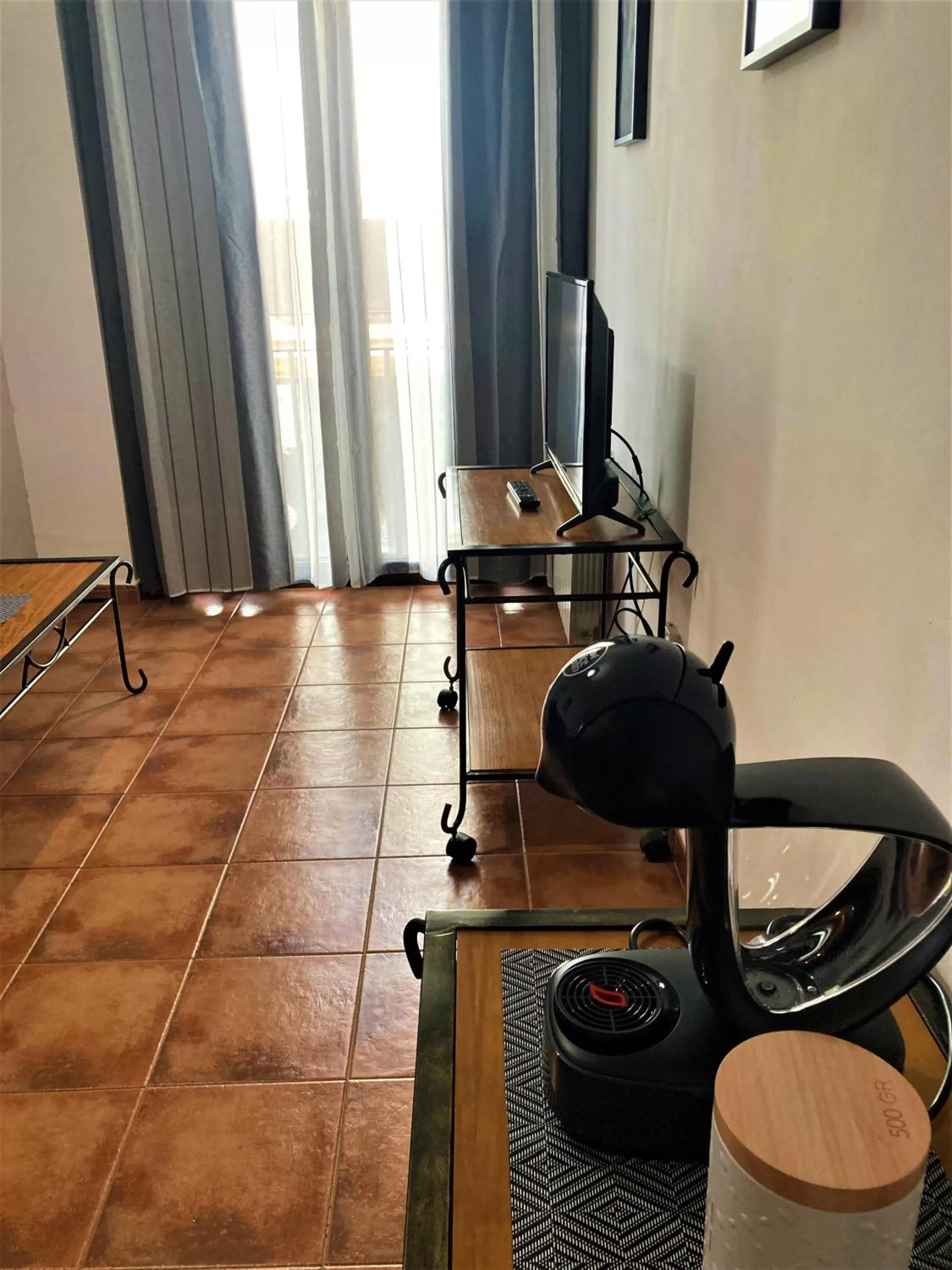 TV and multimedia in APARTAMENTOS CASERIA DE COMARES