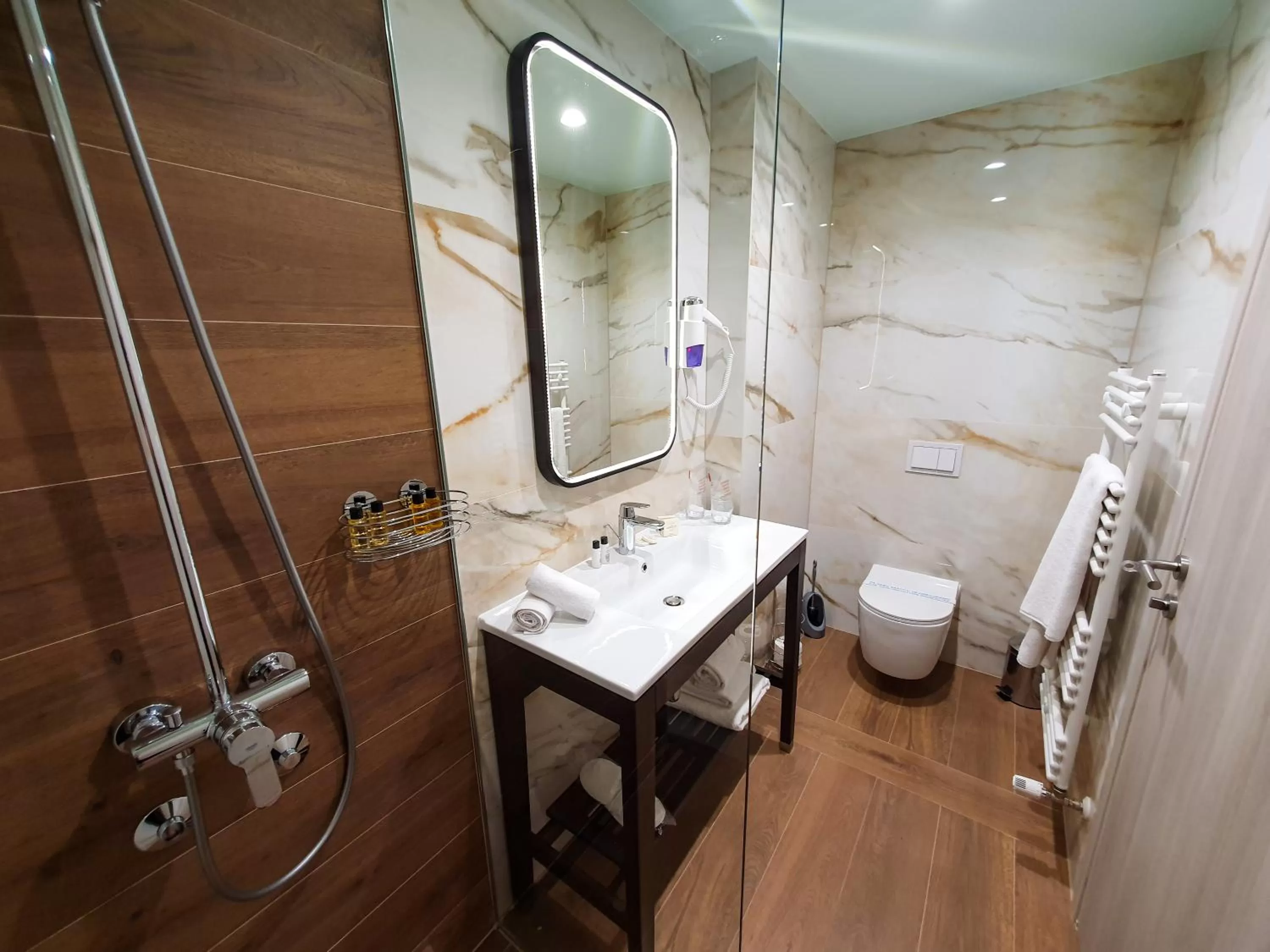 Bathroom in Hotel City Code