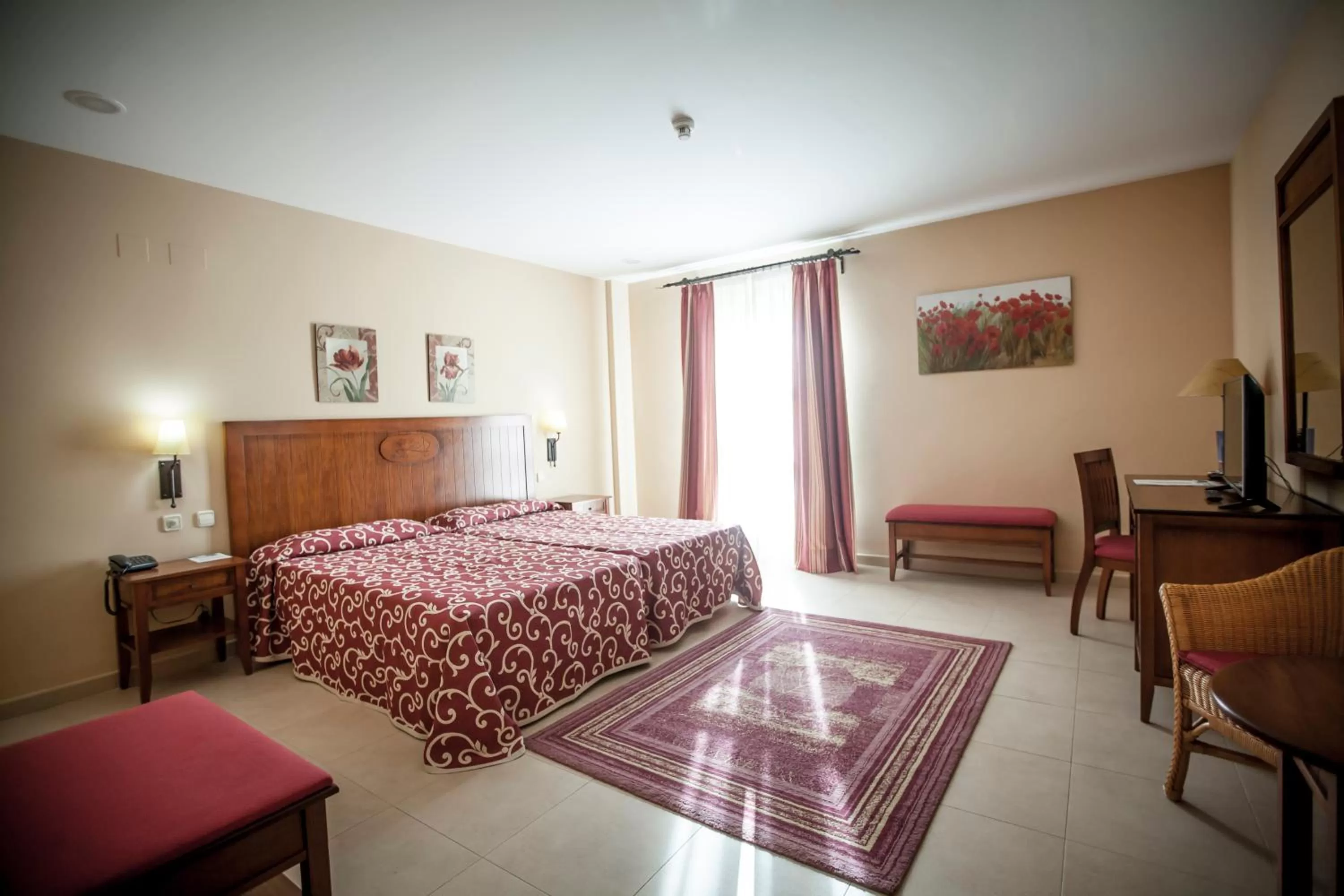 Photo of the whole room, Bed in Gran Hotel Ciudad Del Sur