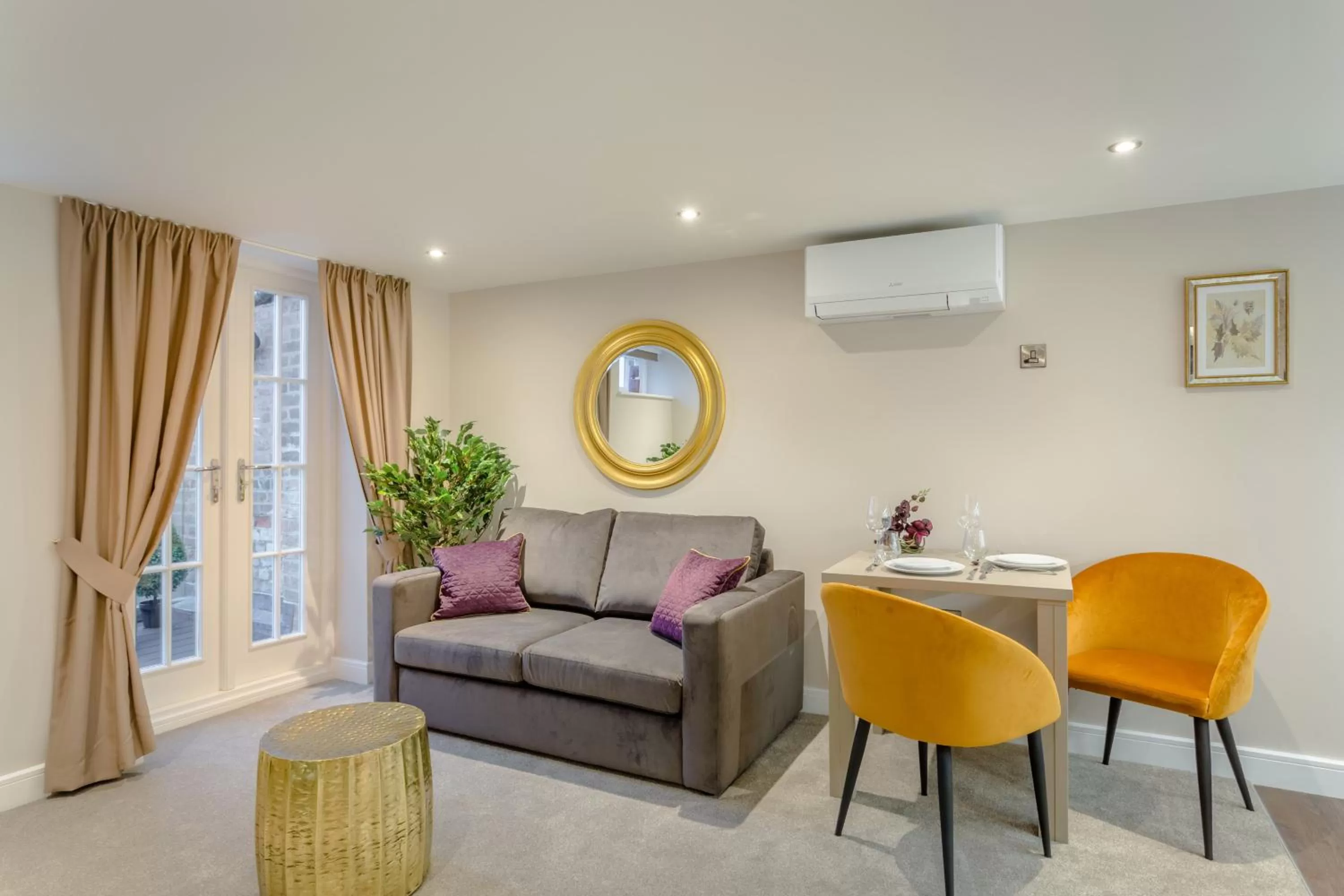 Dining area in Heritage Mews Nottingham